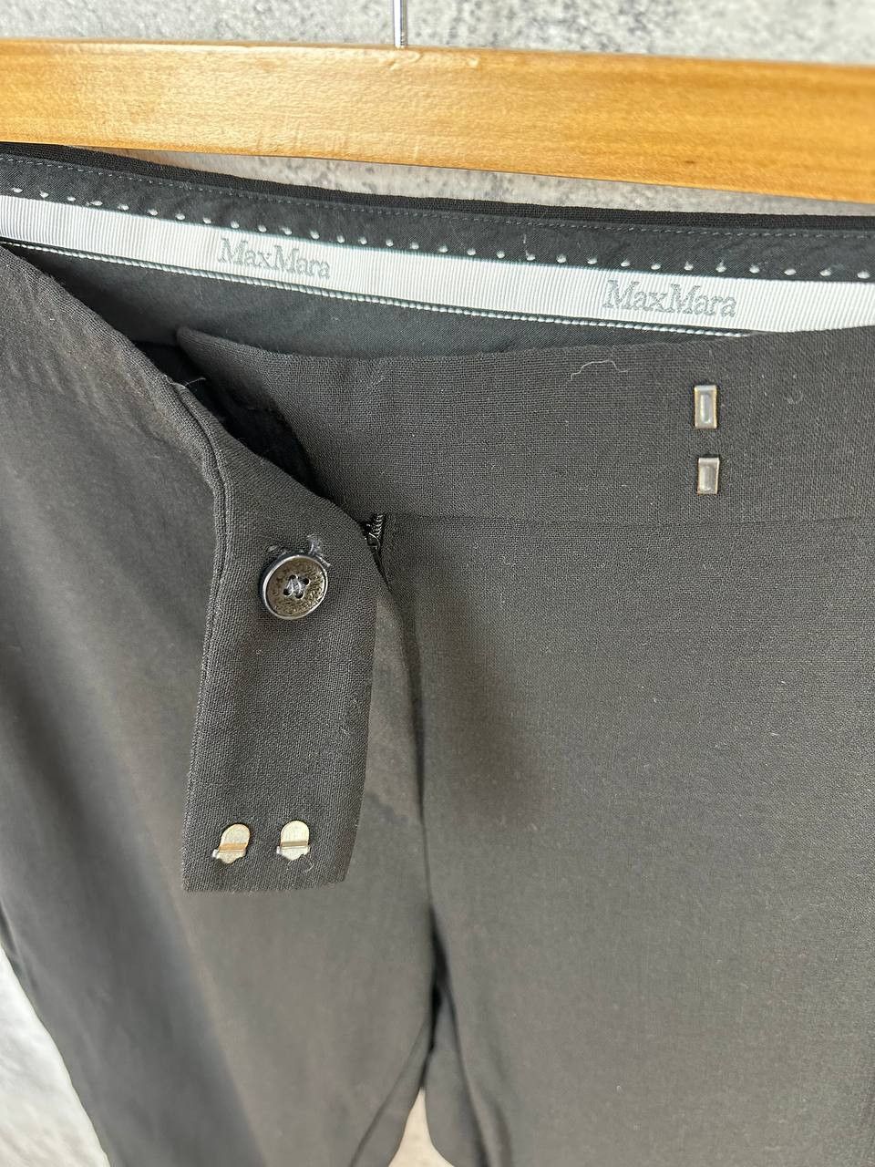 Max Mara Max Mara Tailored Slim-Fit Trousers Classic Italian Elegance Size 31" - 10 Thumbnail