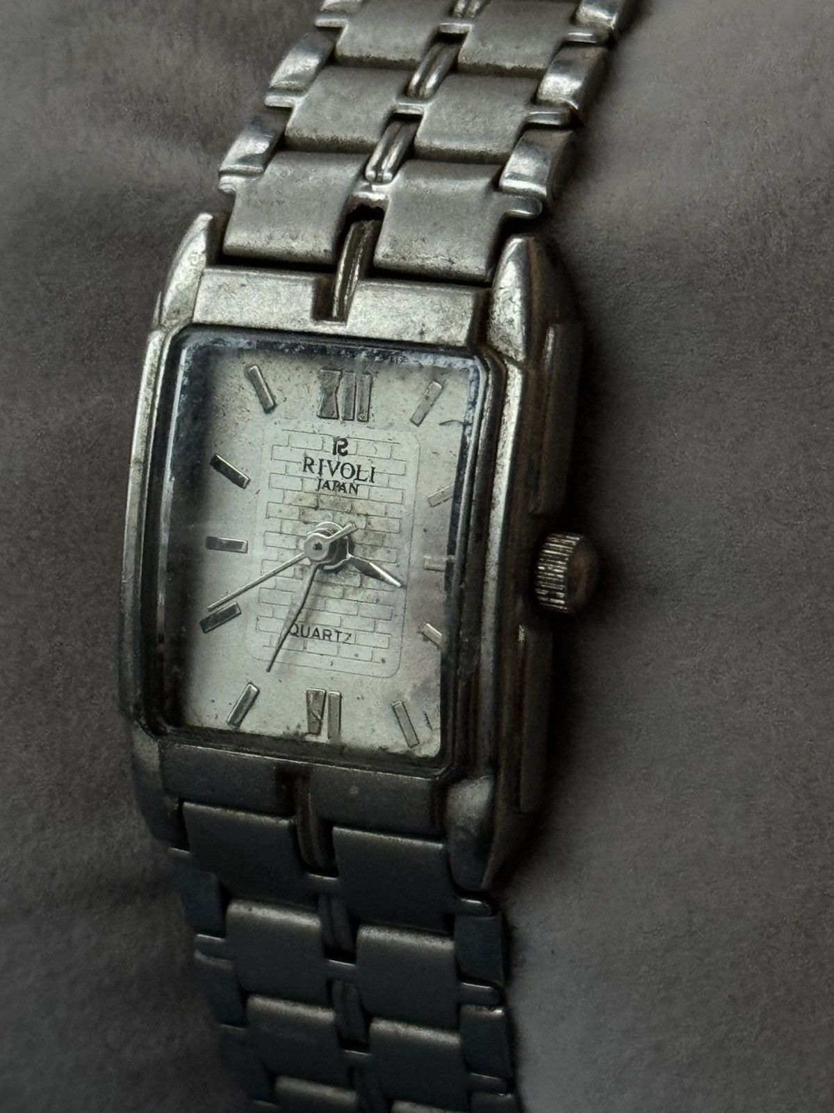 Designer × Japanese Brand × Vintage Rivoli Japanese quartz watch 00s vintage Size ONE SIZE - 2 Thumbnail
