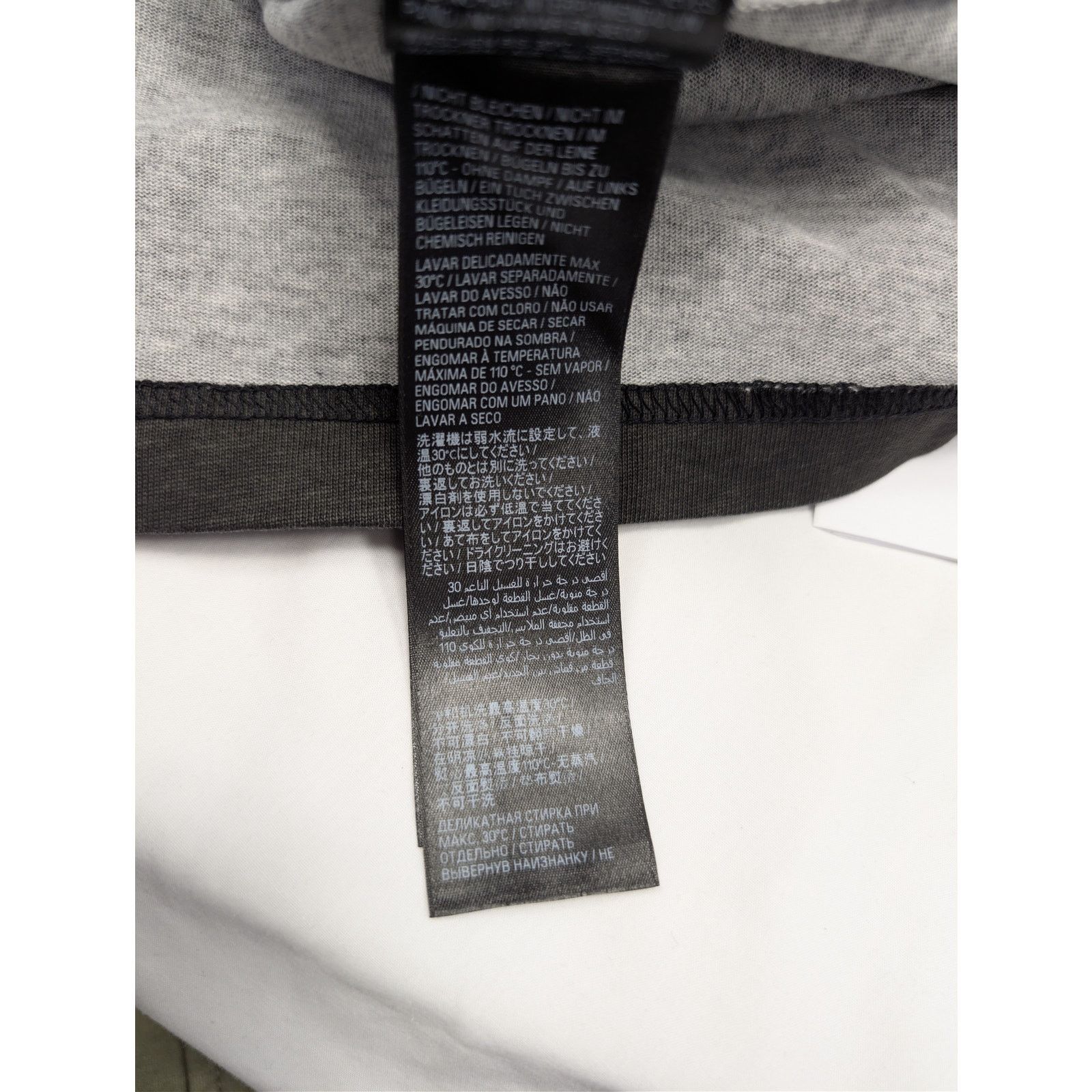 Balenciaga o1rshd1 Neg Print Raglan Oversized T-Shirt in Heather Grey Size US S / EU 44-46 / 1 - 17 Thumbnail