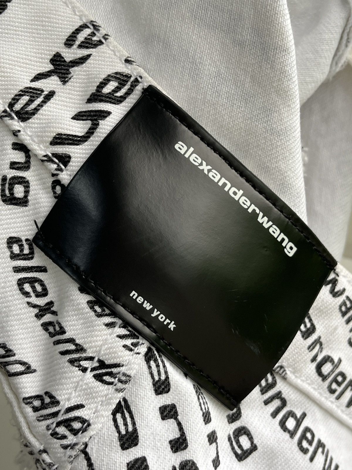 Alexander Wang Alexander Wang White Wave Logo Bite Shorts Size 26" / US 2 / IT 38 - 6 Thumbnail