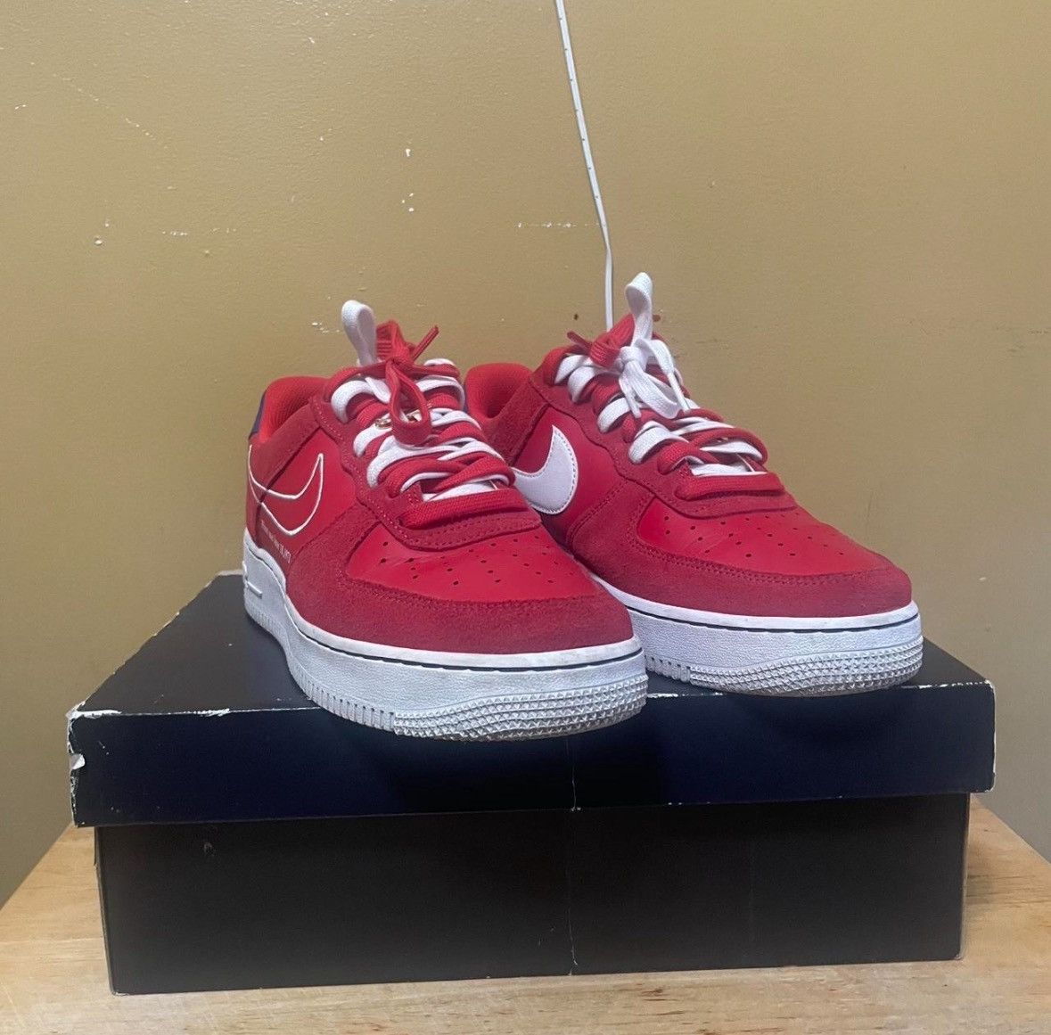 Nike nike air force1 ‘07 LV8 Size US 9 / EU 42 - 1 Thumbnail
