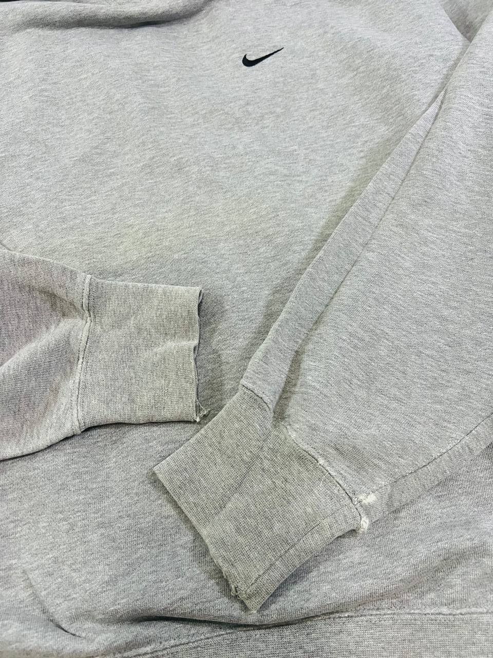 Nike × Vintage Vintage Y2K Nike Small Swoosh Logo Thrashed Sweatshirt Size US L / EU 52-54 / 3 - 8 Thumbnail