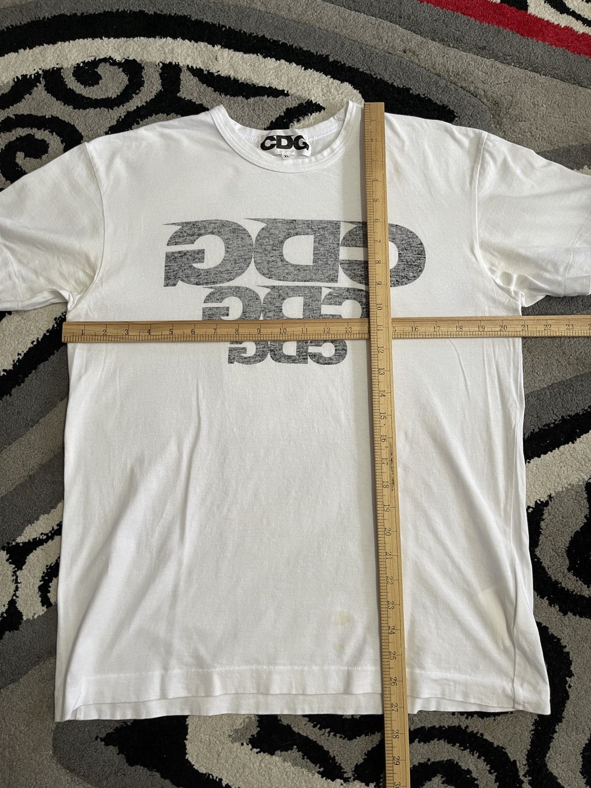 CDG by Comme des Garcons CDG CDG CDG by Comme des Garcons reverse print Tee Size US XL / EU 56 / 4 - 11 Thumbnail