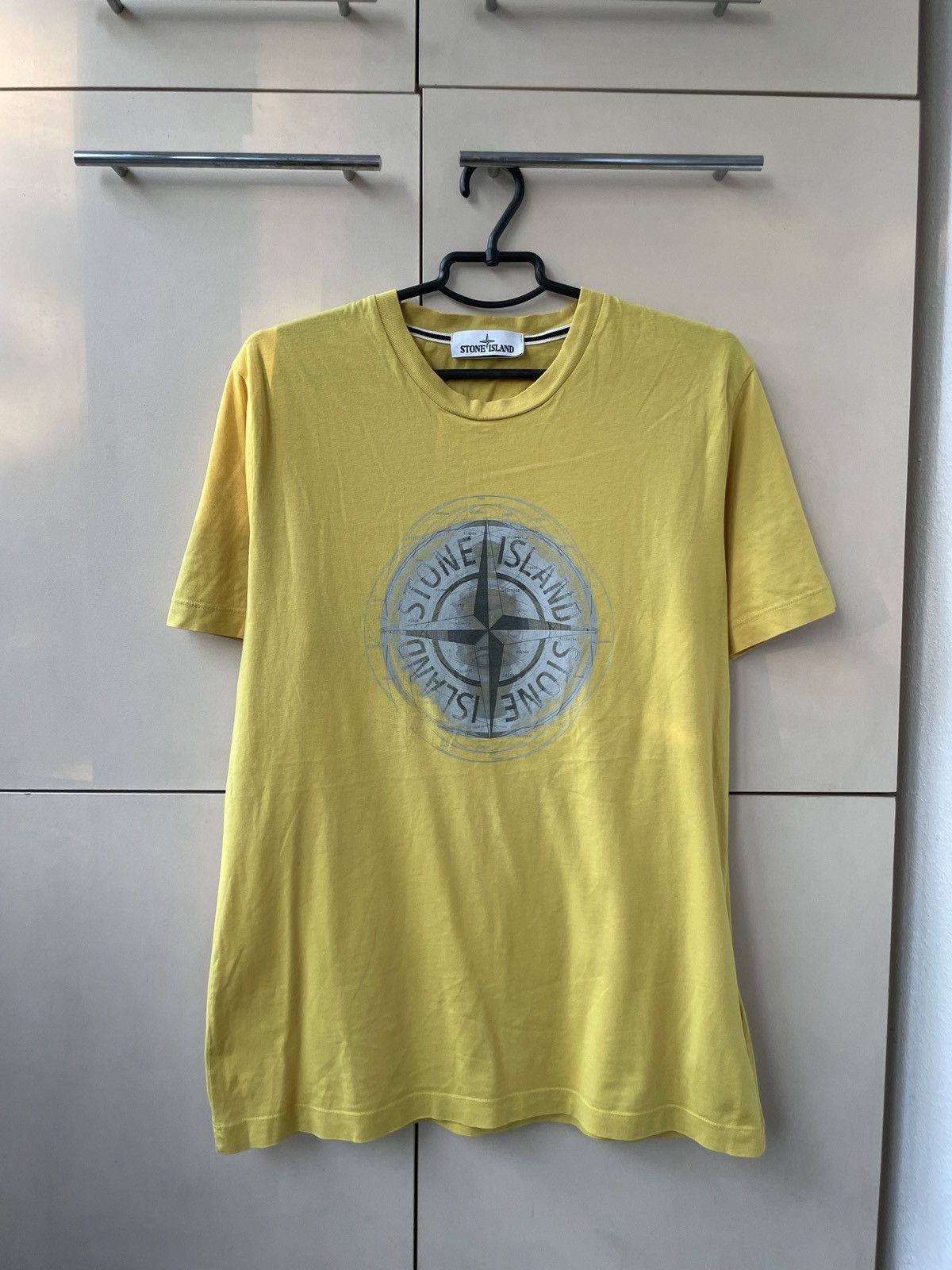 Stone Island Stone Island T shirt Yellow big logo Size US XL / EU 56 / 4 - 1 Thumbnail