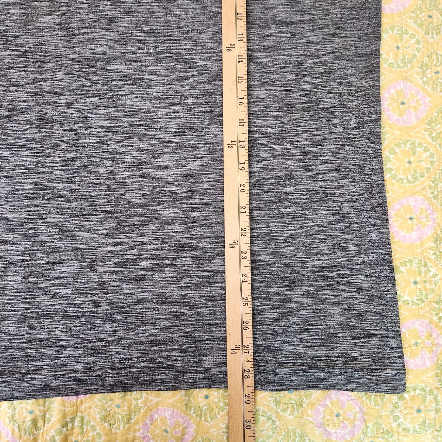 Lululemon Lululemon Men's Long Sleeve Metal Vent Tech T-shirt XL Gray Logo Regular Size XL Shirt Mens VENT TECH Size US XL / EU 56 / 4 - 3 Thumbnail
