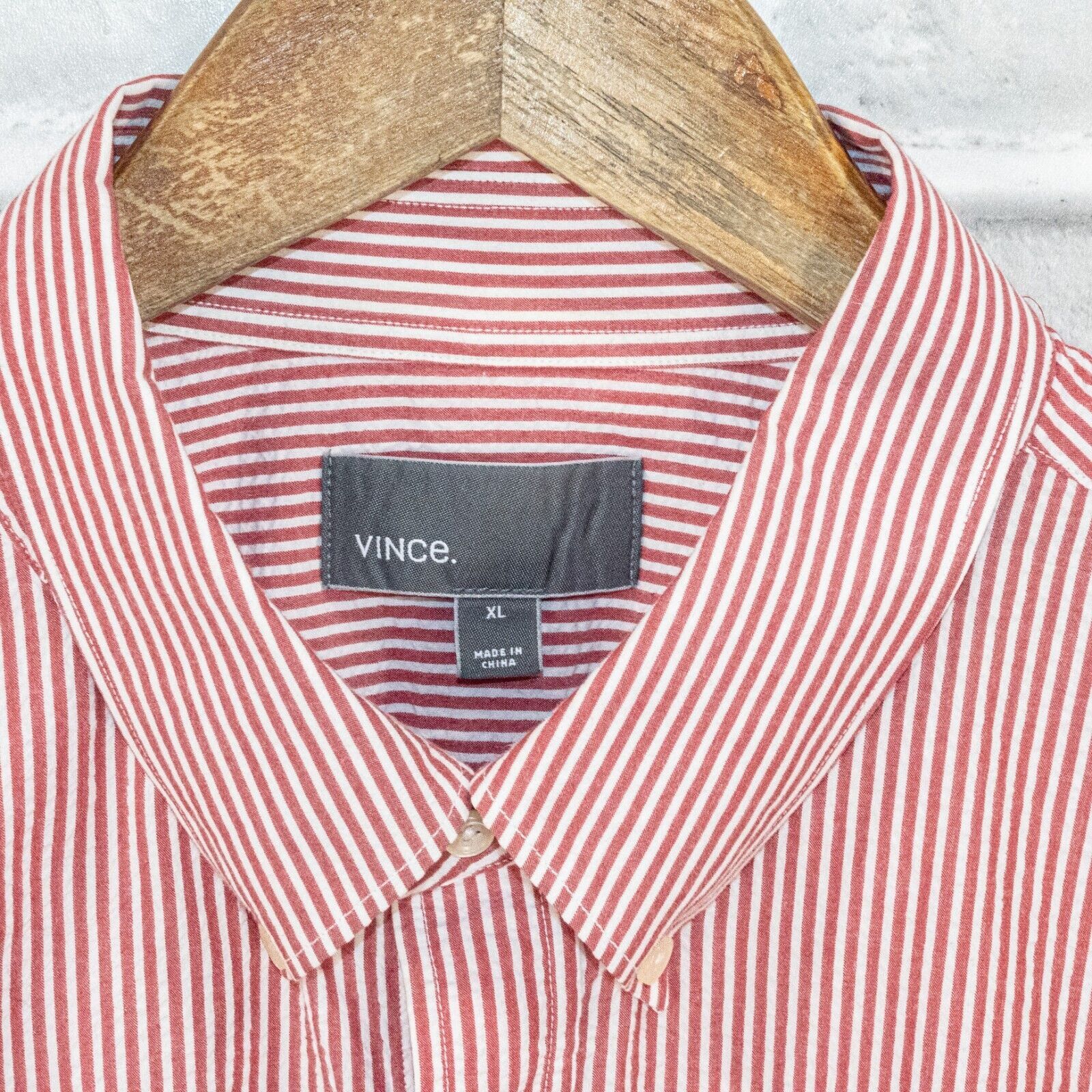 Vince VINCE Seersucker Button Down Shirt in Red Striped Cotton Size US XL / EU 56 / 4 - 2 Thumbnail