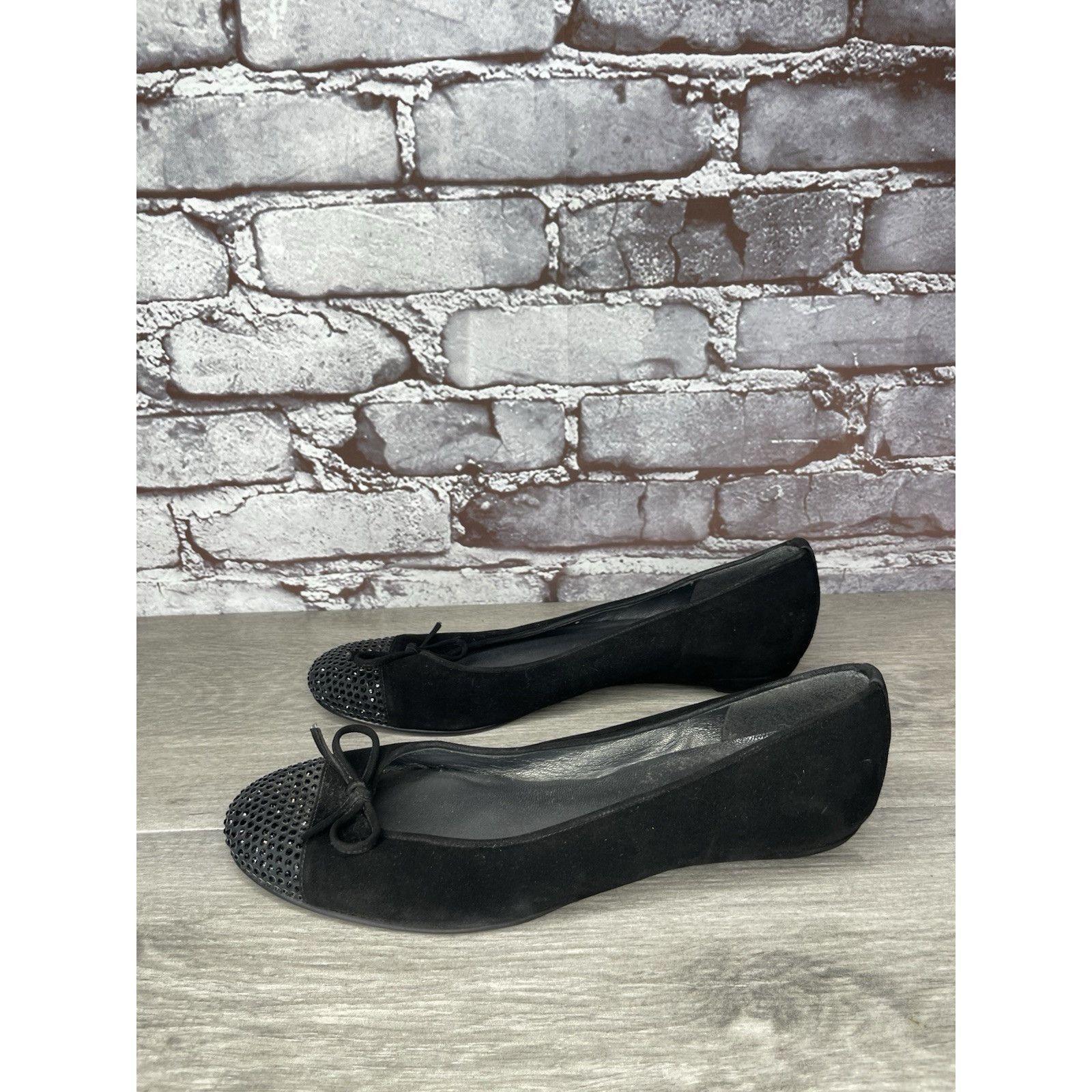 Stuart Weitzman Stuart Weitzman Black Suede Rhinestones Bow Ballet Flats Wom Size US 7.5 / IT 37.5 - 16 Thumbnail