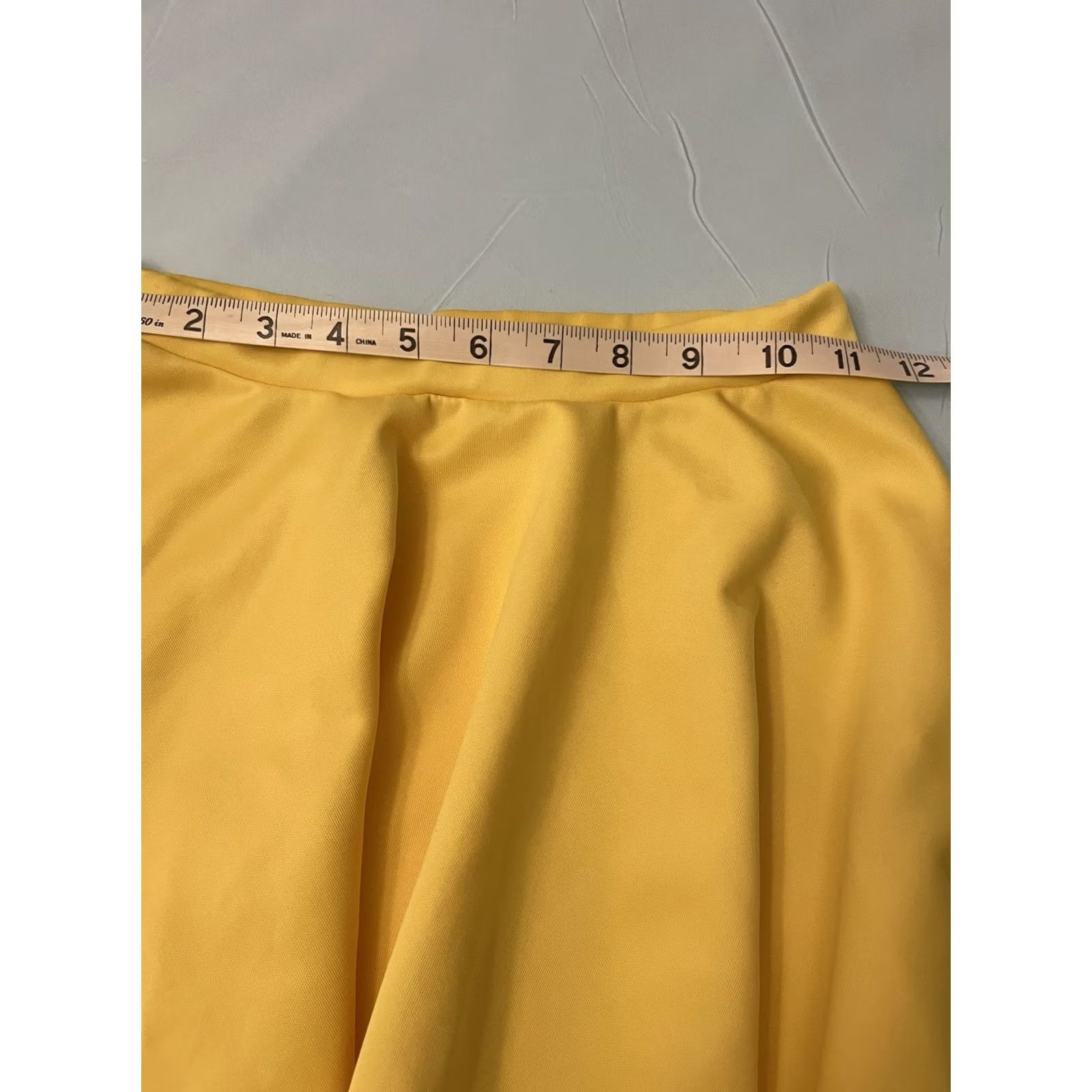 Vintage Johnny Skirt Womens S Yellow Skater Mini Pleated Pull On Retro Party/Cocktail Casual Size 28" / US 6 / IT 42 - 4 Thumbnail