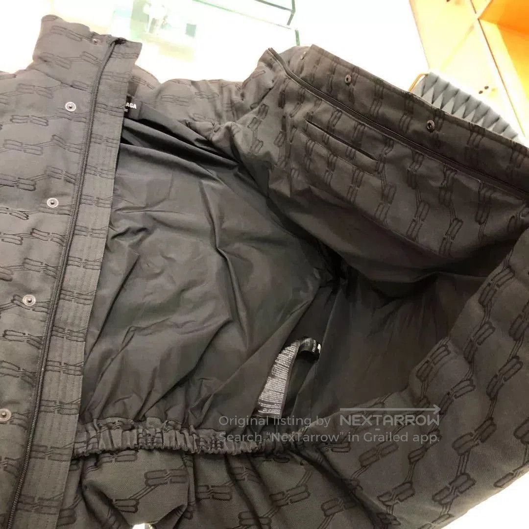 Balenciaga Balenciaga SS22 Logo Print Cotton Coat. Size US M / EU 48-50 / 2 - 8 Thumbnail