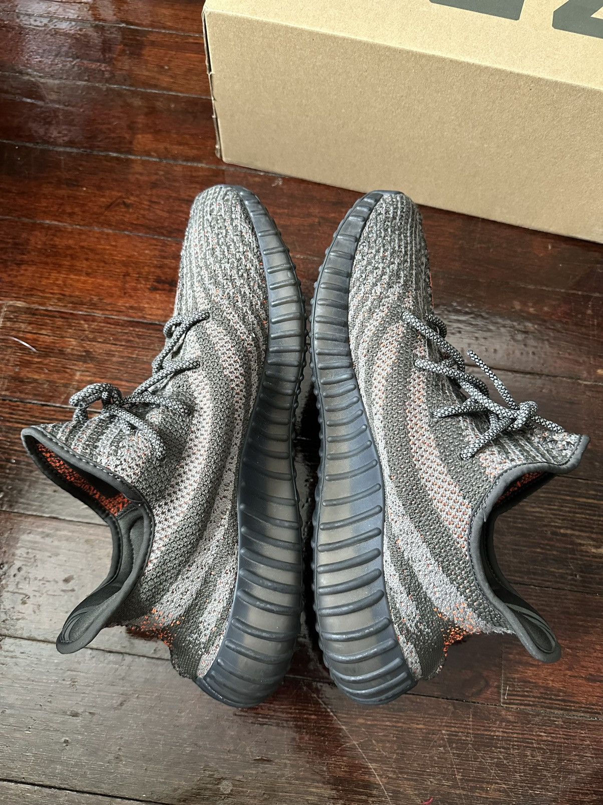 Yeezy ADIDAS YEEZY BOOST 350 V2 CARBON BELUGA 12.5 HQ7045 Size US 12.5 / EU 45-46 - 9 Thumbnail
