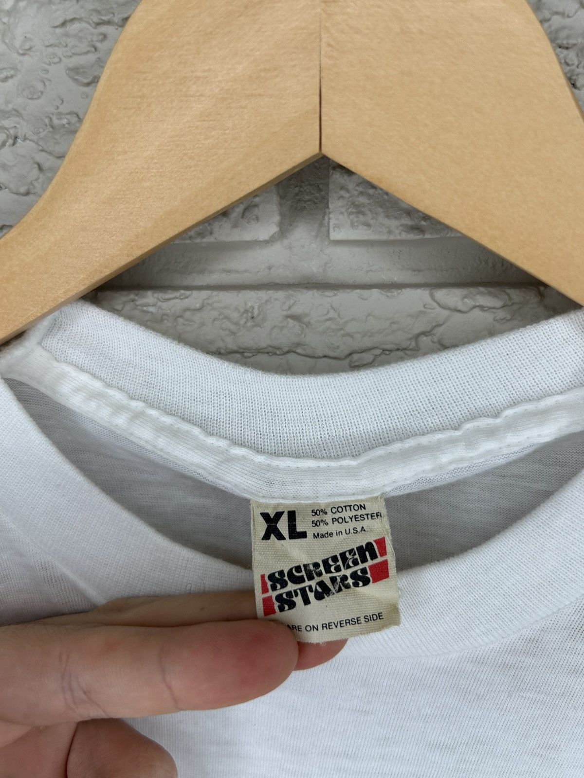 Vintage Vintage 80s USA Canada Skylon Marathon Thin T Shirt Size US M / EU 48-50 / 2 - 7 Thumbnail