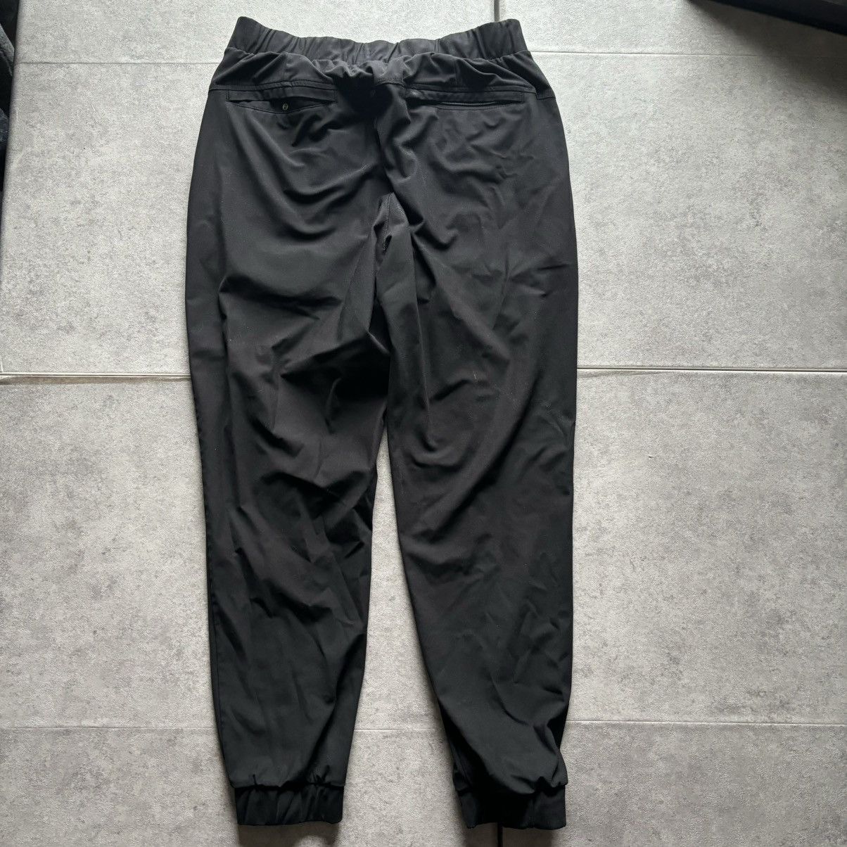 Old Navy Black old navy active the hybrid pant Size US 32 / EU 48 - 9 Thumbnail