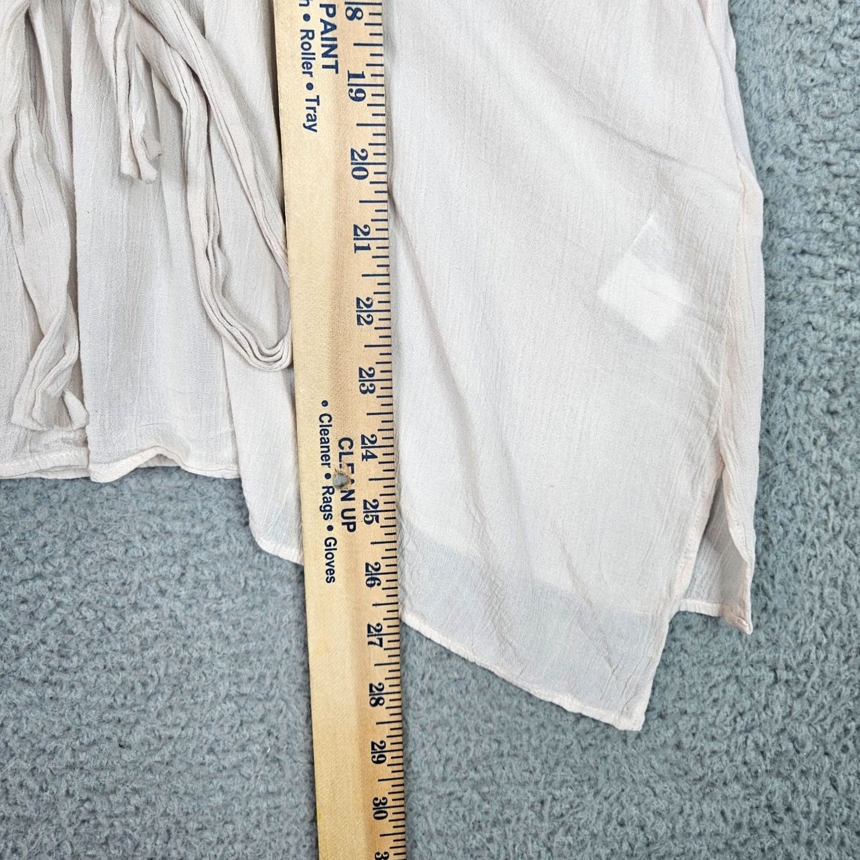 Allsaints ALLSAINTS Ivory Box Nevio Cap Sleeves Drapey style top Size 0 Women's Shirt Ivory Cap Sleeve Short Sleeve Regular Fit AllSaints Blouse Adults Women Size XS / US 0-2 / IT 36-38 - 6 Thumbnail