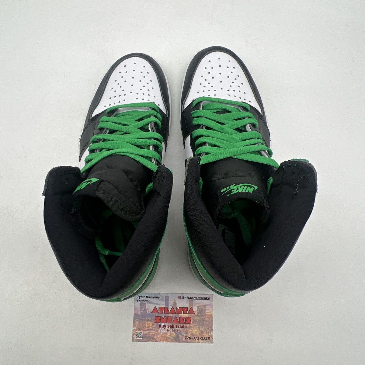 Jordan Brand Air Jordan 1 high lucky green Size US 9.5 / EU 42-43 - 6 Thumbnail
