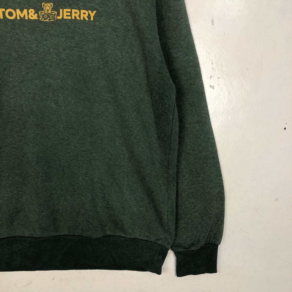 Japanese Brand 📌Vintage Sweatshirt Tom & Jerry Big Logo Size US L / EU 52-54 / 3 - 7 Thumbnail