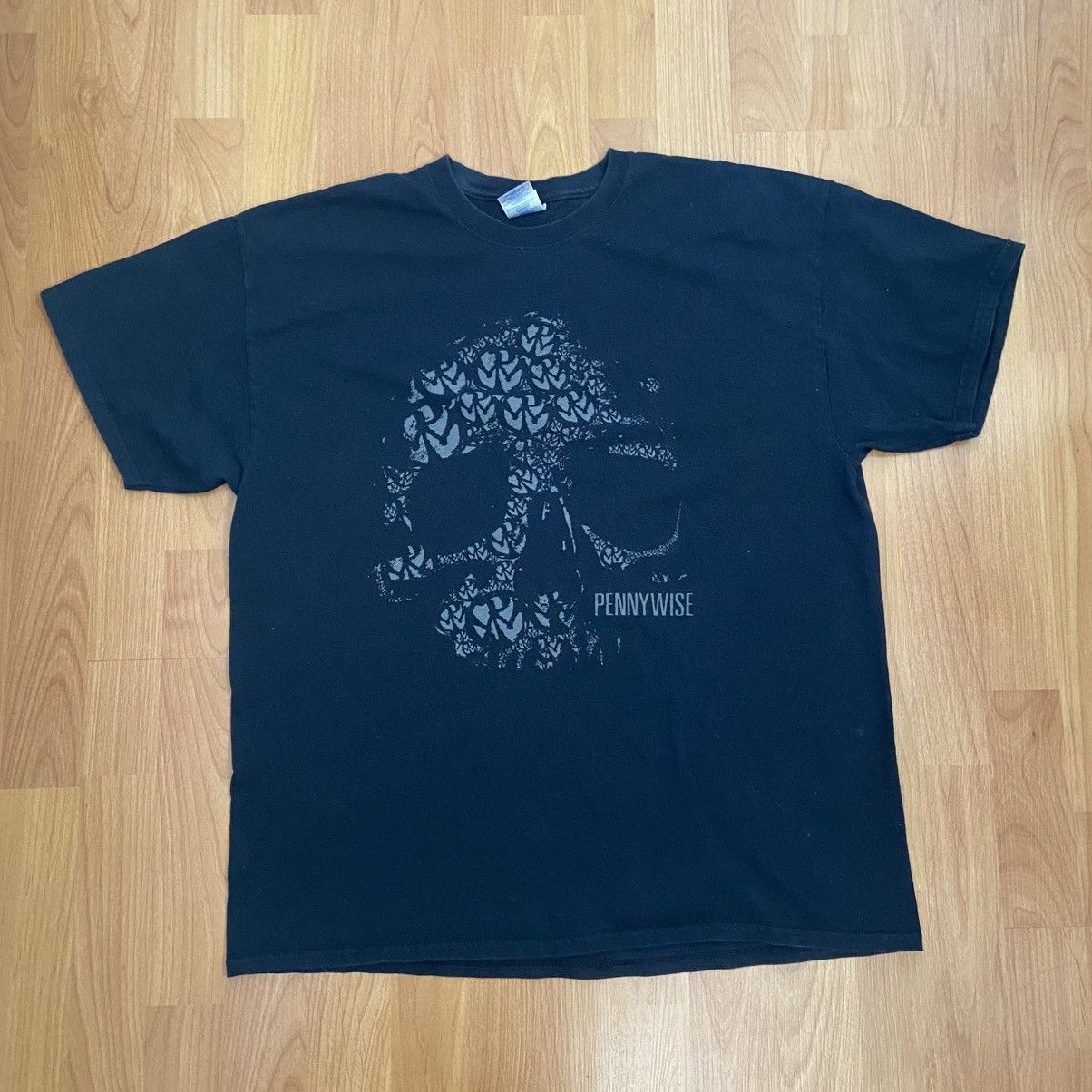 Band Tees Pennywise Skull Punk Band T-Shirt Men’s XL Size US XL / EU 56 / 4 - 1 Thumbnail