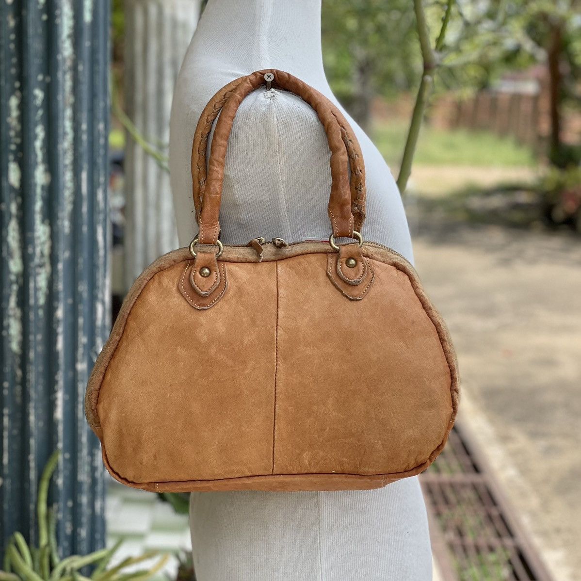Japanese Brand × Leather Vintage Japan Leather Mini Handbag Size ONE SIZE - 2 Thumbnail