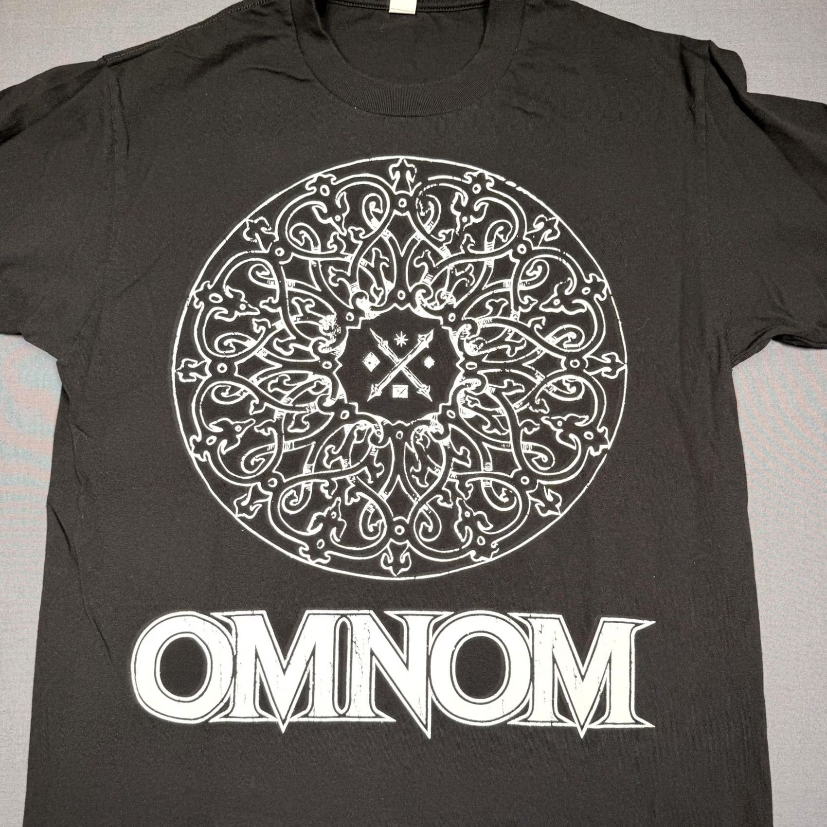 Asics Omnom Shirt Mens Large Black Graphic Tee T-Shirt Basics Mandala Logo Crew Neck Short Sleeve Vintage: No Size US L / EU 52-54 / 3 - 2 Thumbnail