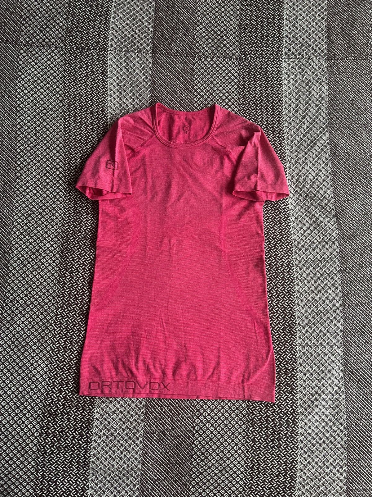 ORTOVOX Ortovox Pink Short Sleeve Tee Women Outdoor Size S Trecking Size S / US 4 / IT 40 - 1 Thumbnail