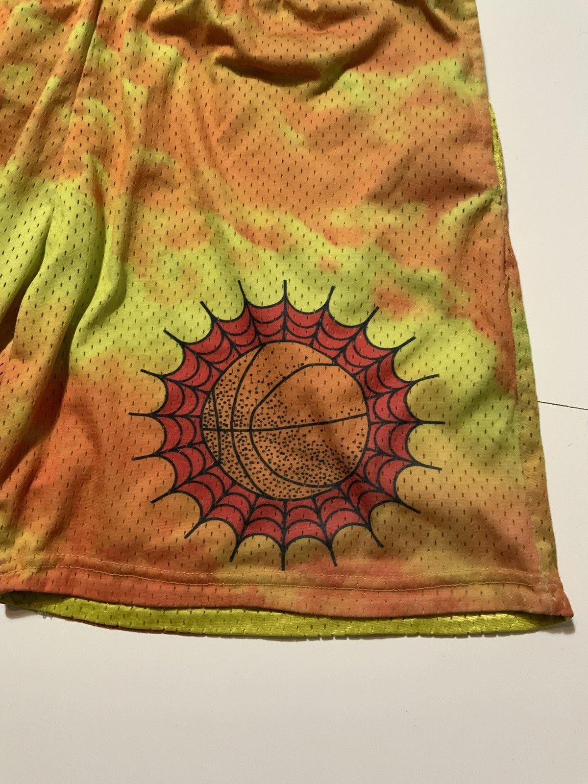 Market $129 Chinatown Market Unholy Jumper Flames 6.5 Inseam Shorts Size US 32 / EU 48 - 8 Thumbnail