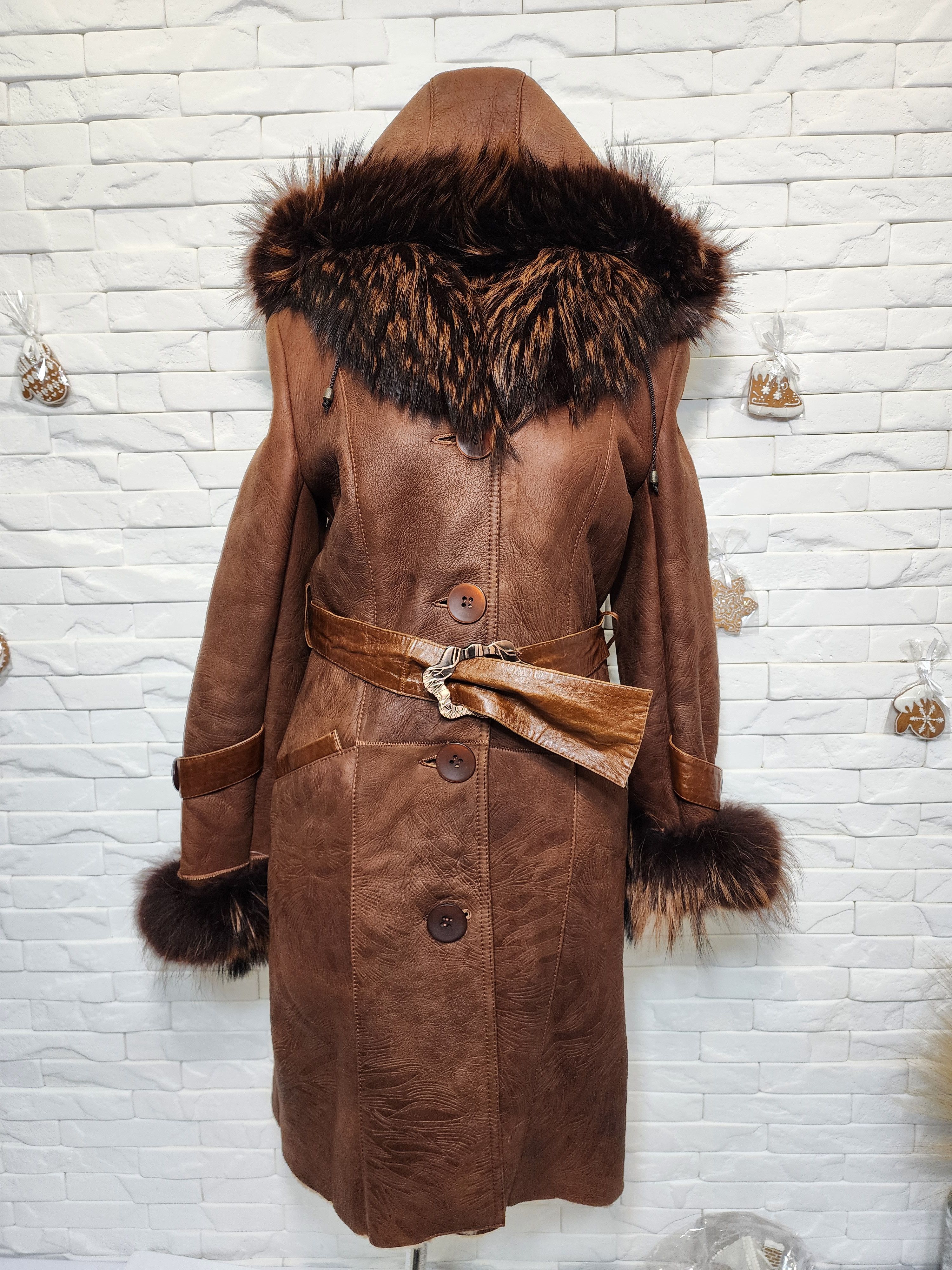 Uniqlo Brown Sheepskin Coat : Hooded Winter Fur Outerwear Size L / US 10 / IT 46 - 1 Thumbnail