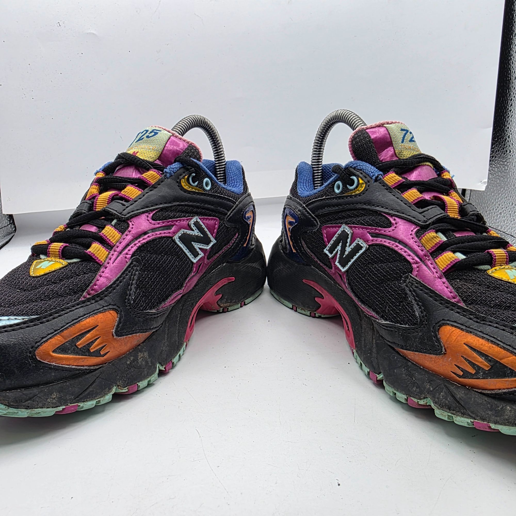 New Balance New Balance 725v1 Neon Nights Pack Womens Size 7 Black Pink Size US 7 / IT 37 - 3 Thumbnail