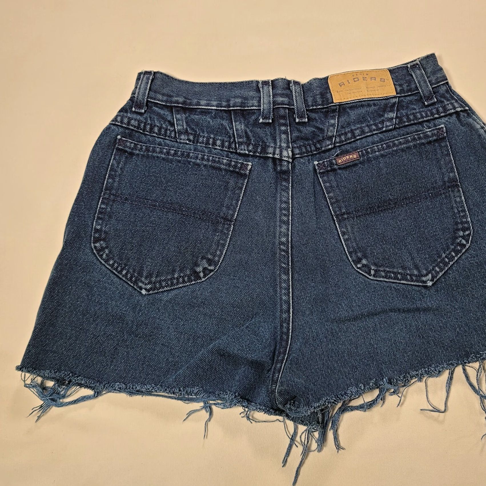 Vintage Riders Denim Shorts Womens 6 Blue Cut-Off High Rise Pocket Zipper Closure Dark Wash Denim (5-Pocket) Casual Size 27" / US 4 / IT 40 - 5 Thumbnail