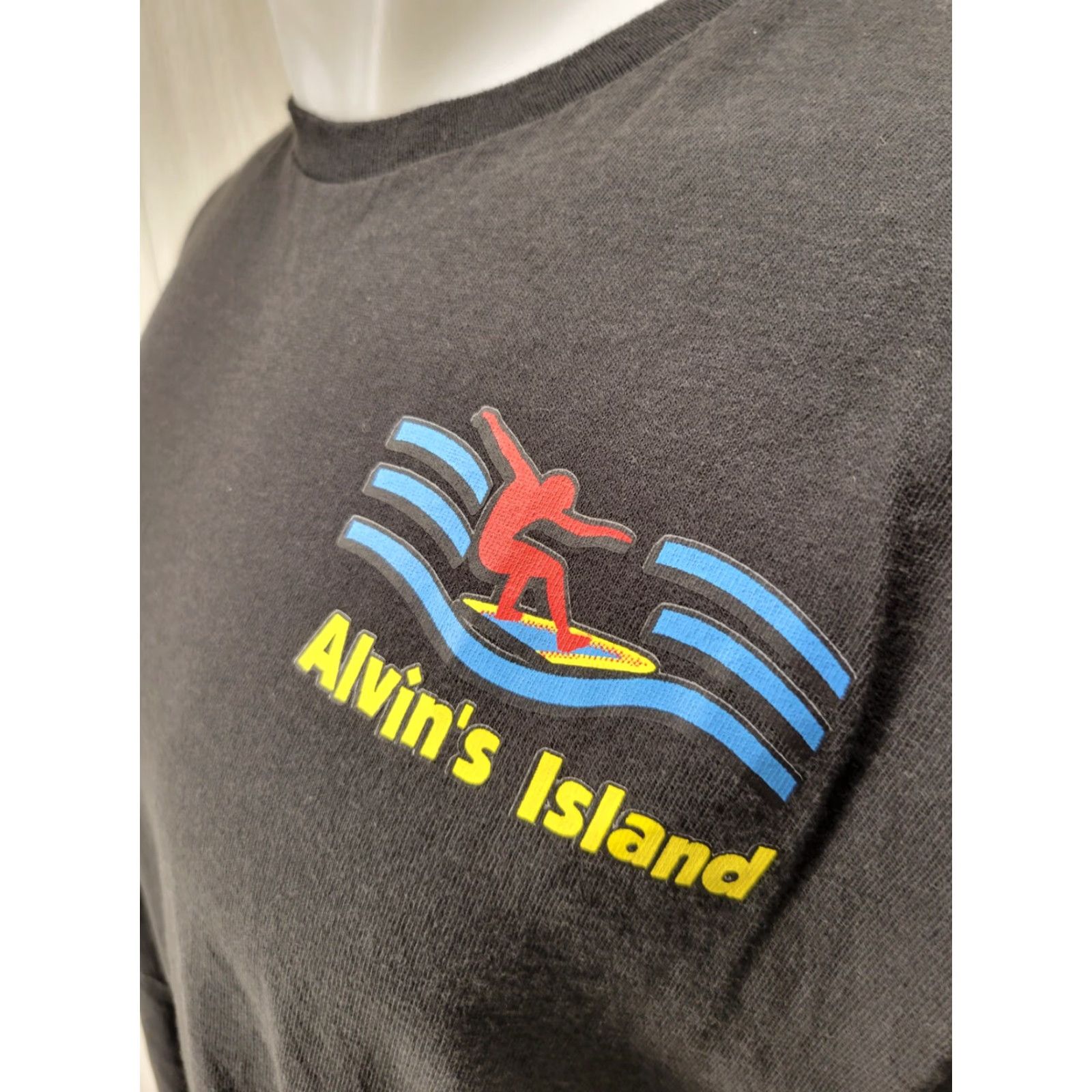 Vintage Alvins Island Surf Company T Shirt Mens Large Black Distressed Logo Short Sleeve Crew Neck Cotton Mens Regular Size US L / EU 52-54 / 3 - 4 Thumbnail