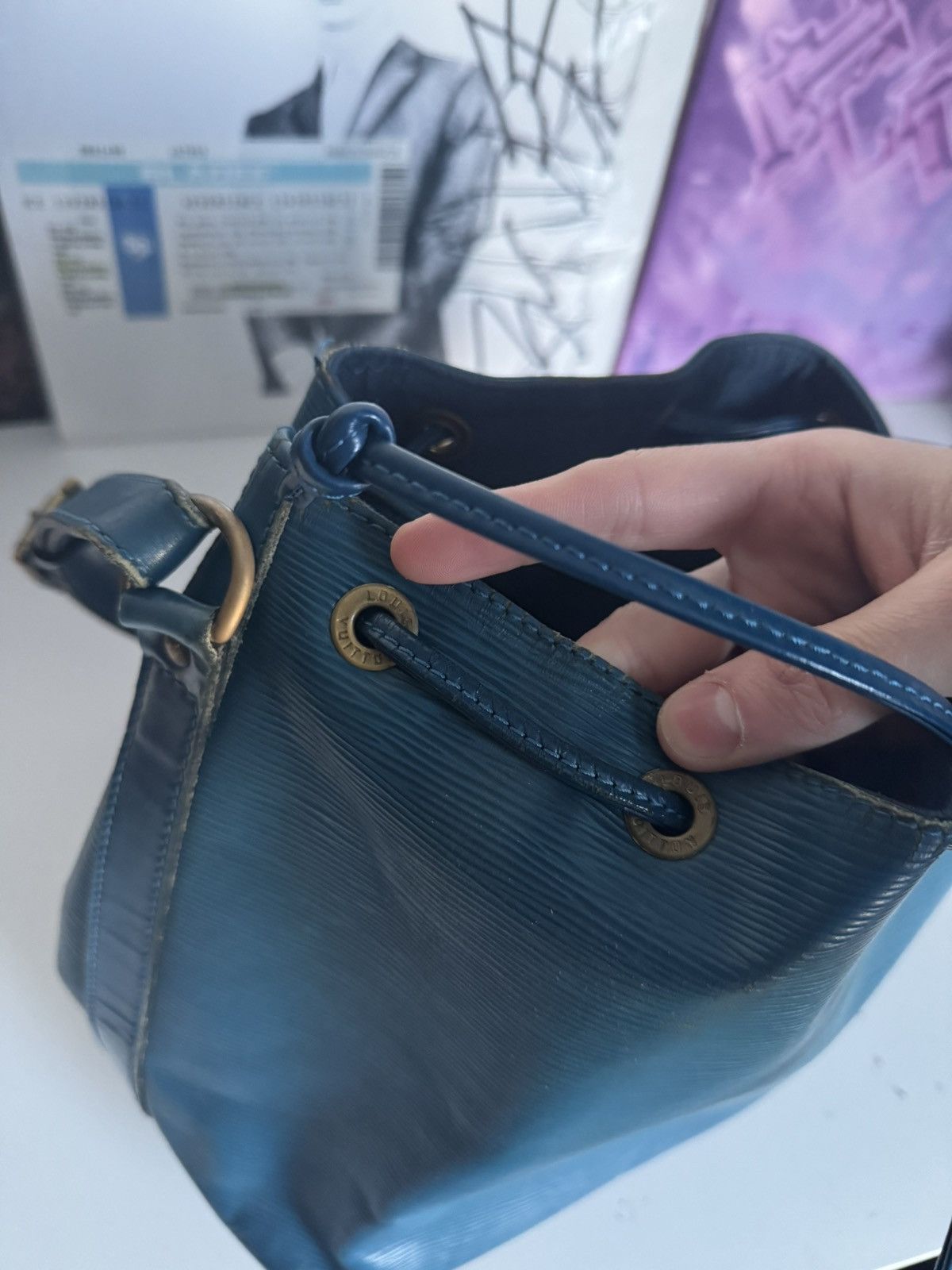 Louis Vuitton Louis Vuitton Noé leather crossbody bag luxury Designer Size ONE SIZE - 13 Thumbnail