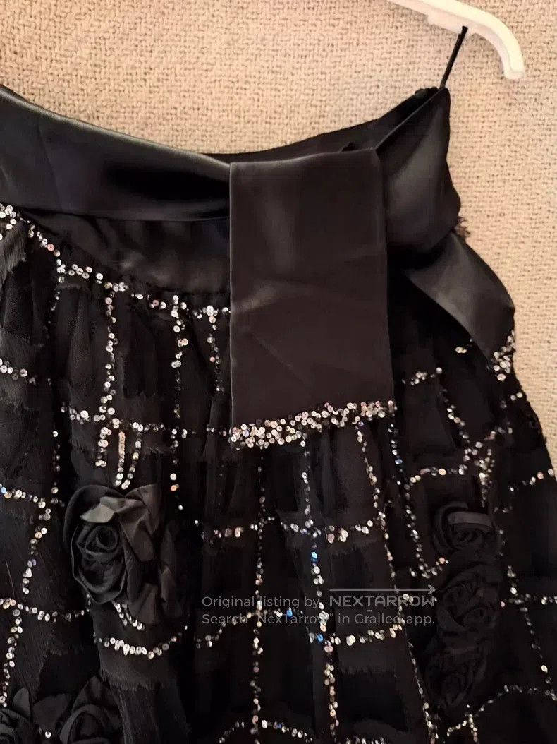 Valentino Valentino Black heavy studded beaded flower skirt Size L / US 10 / IT 46 - 6 Thumbnail