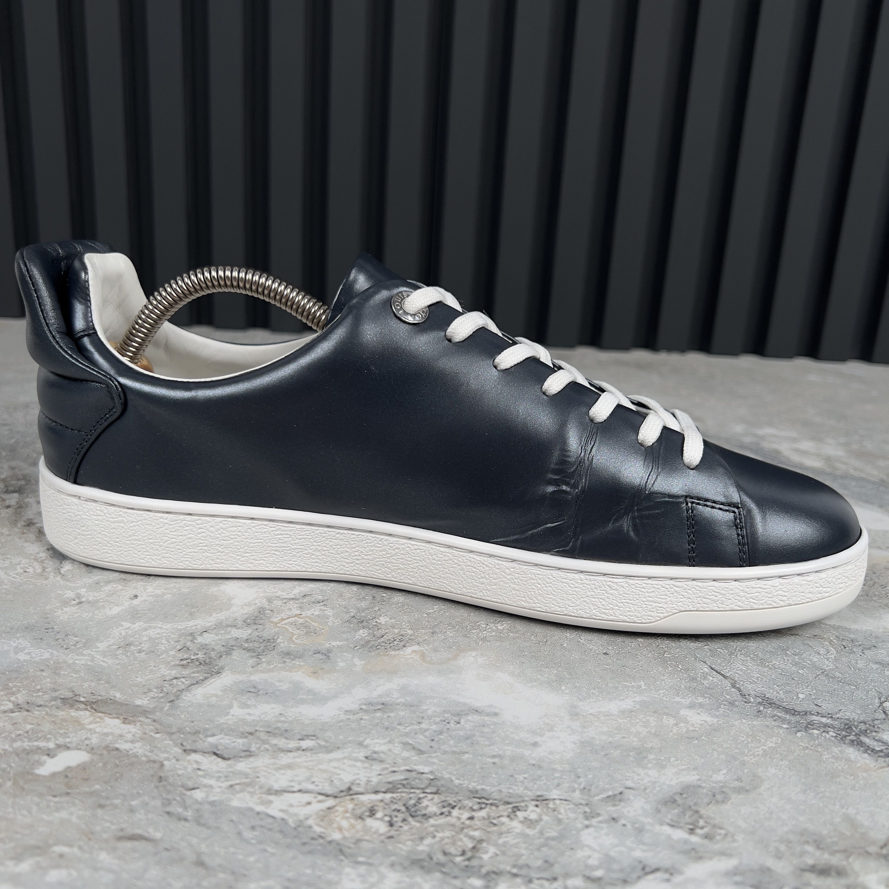 Louis Vuitton Frontrow Low Sneakers Dark Gray Silver Leather Size US 8 / EU 41 - 8 Thumbnail