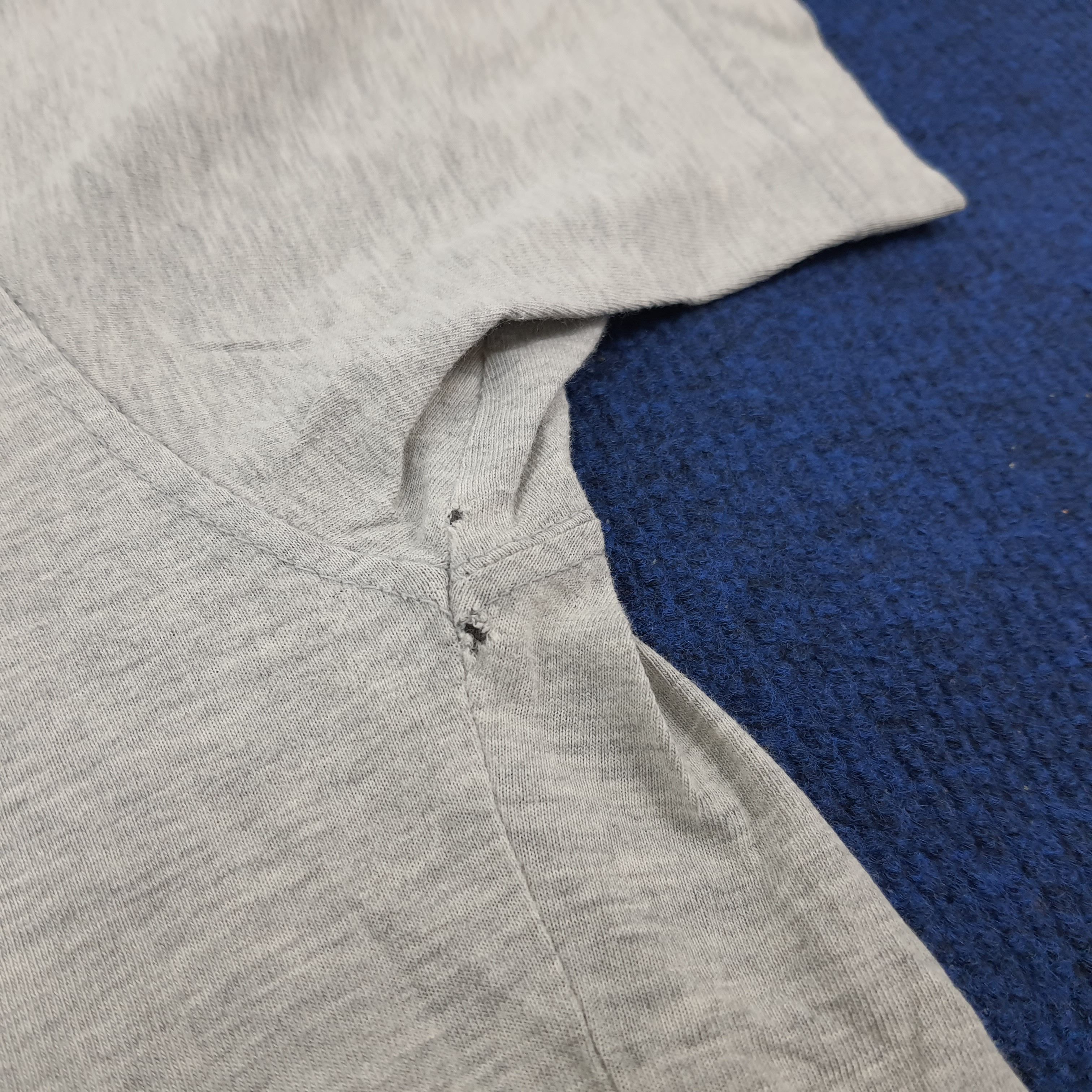Vintage × Yves Saint Laurent Vintage Yves Saint Laurent Italian Brand Tshirt Size US L / EU 52-54 / 3 - 8 Thumbnail