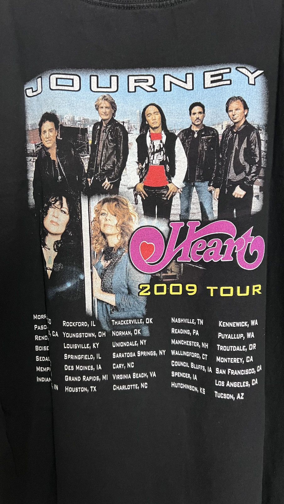 Band Tees × Vintage 2009 Journey “Heart ♥️ Tour” Tee Size XL Size US XL / EU 56 / 4 - 3 Thumbnail