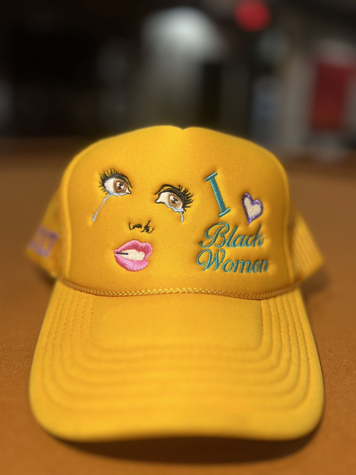 Vintage C.L.T “I <3 black women” trucker hat Size ONE SIZE - 5 Thumbnail