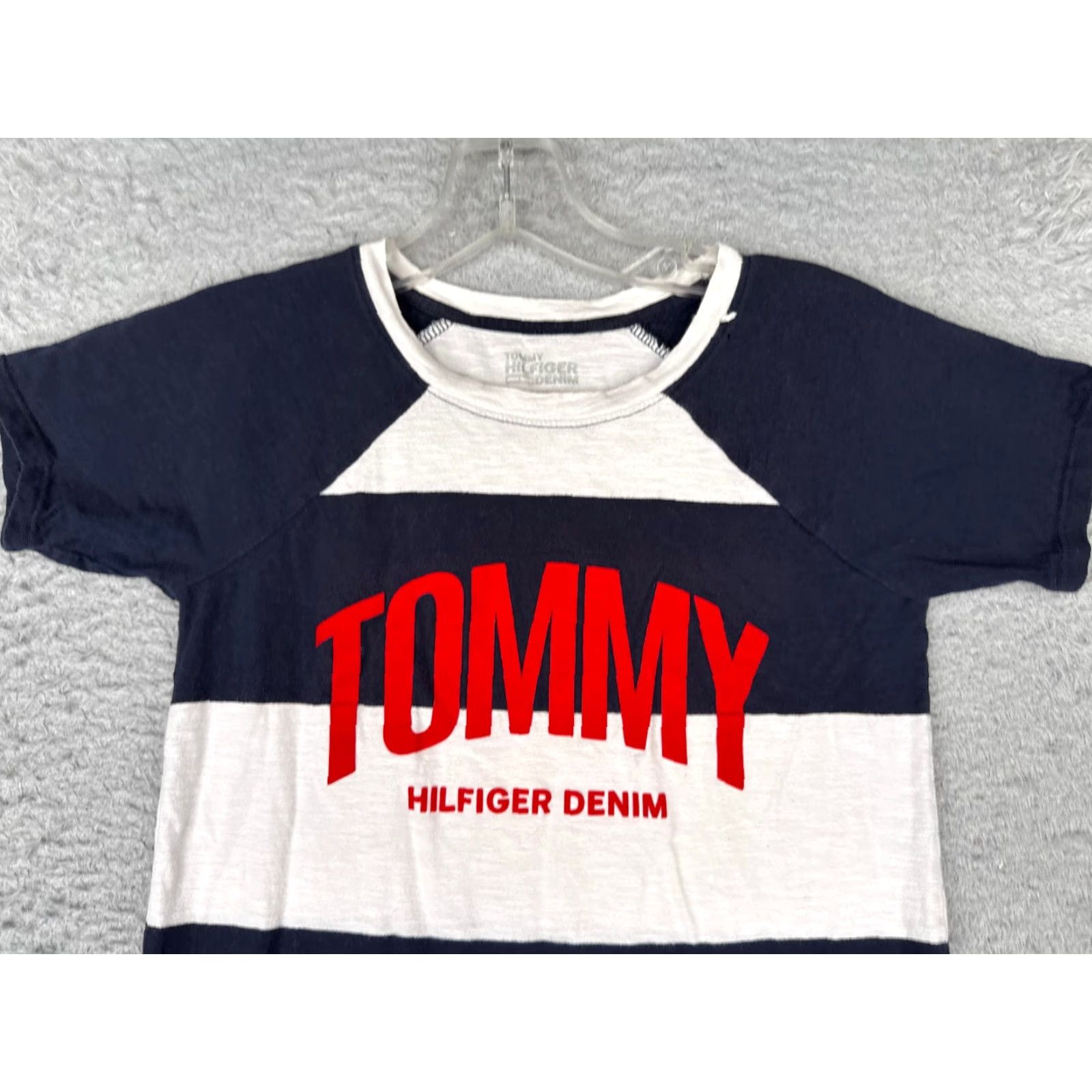 Tommy Hilfiger VINTAGE Tommy Hilfiger Shirt Teens 2XS Denim Striped Blue Short Sleeve Crew Neck Pullover Cotton Jersey Casual Size XXS / US 00 / IT 34 - 4 Thumbnail