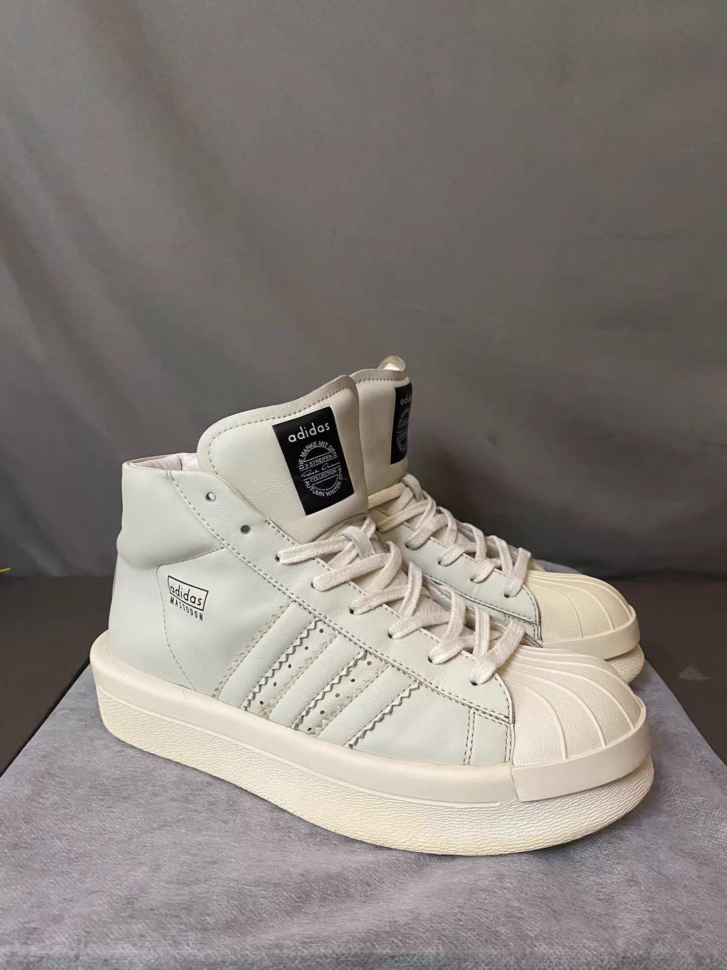 Rick Owens Rick Owens x Adidas Superstar Size US 9.5 / EU 42-43 - 2 Thumbnail