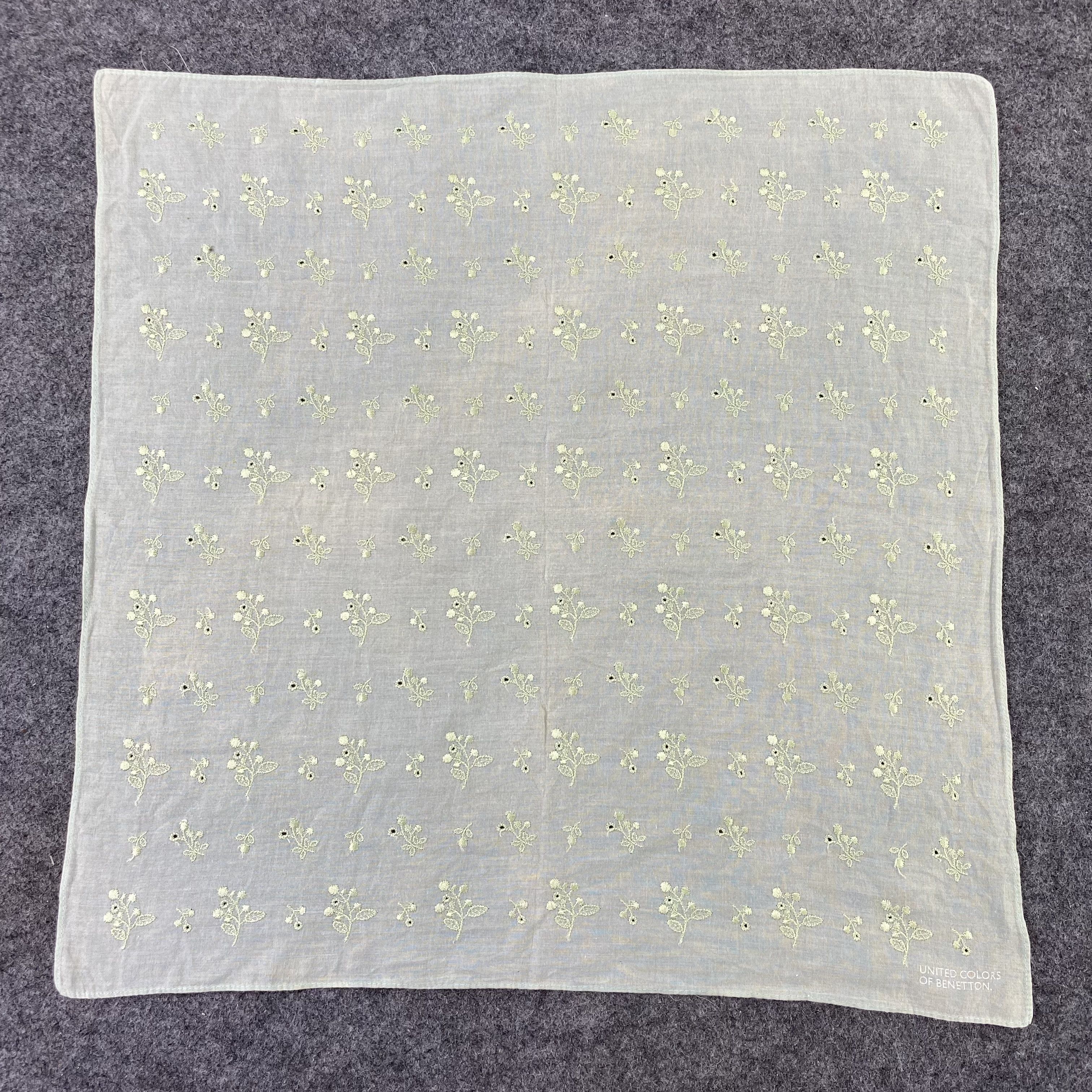 United Colors Of Benetton Benetton Neckerchief / Bandana / Handkerchief-B486 Size ONE SIZE - 3 Thumbnail