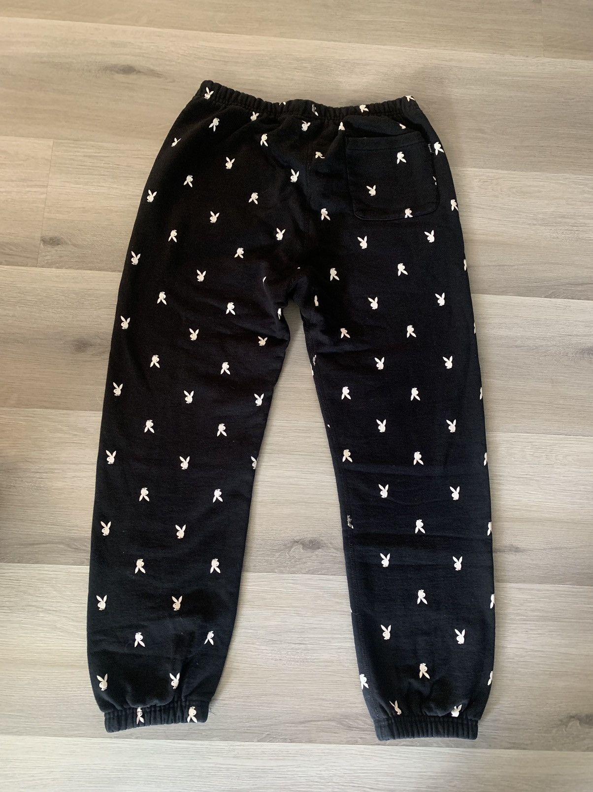 Supreme Supreme Playboy Allover Sweatpants FW15 Size US 32 / EU 48 - 2 Thumbnail