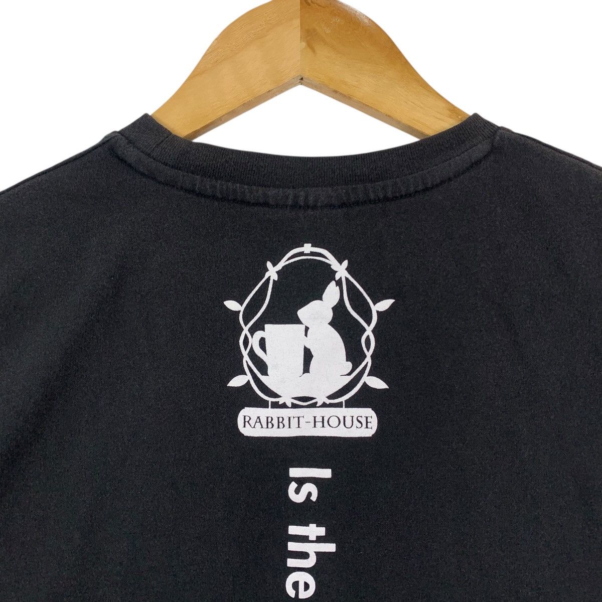 Japanese Brand Is The ORDER A RABBIT? BLOOM Rabbit-House Japan Tshirt Size US L / EU 52-54 / 3 - 5 Thumbnail