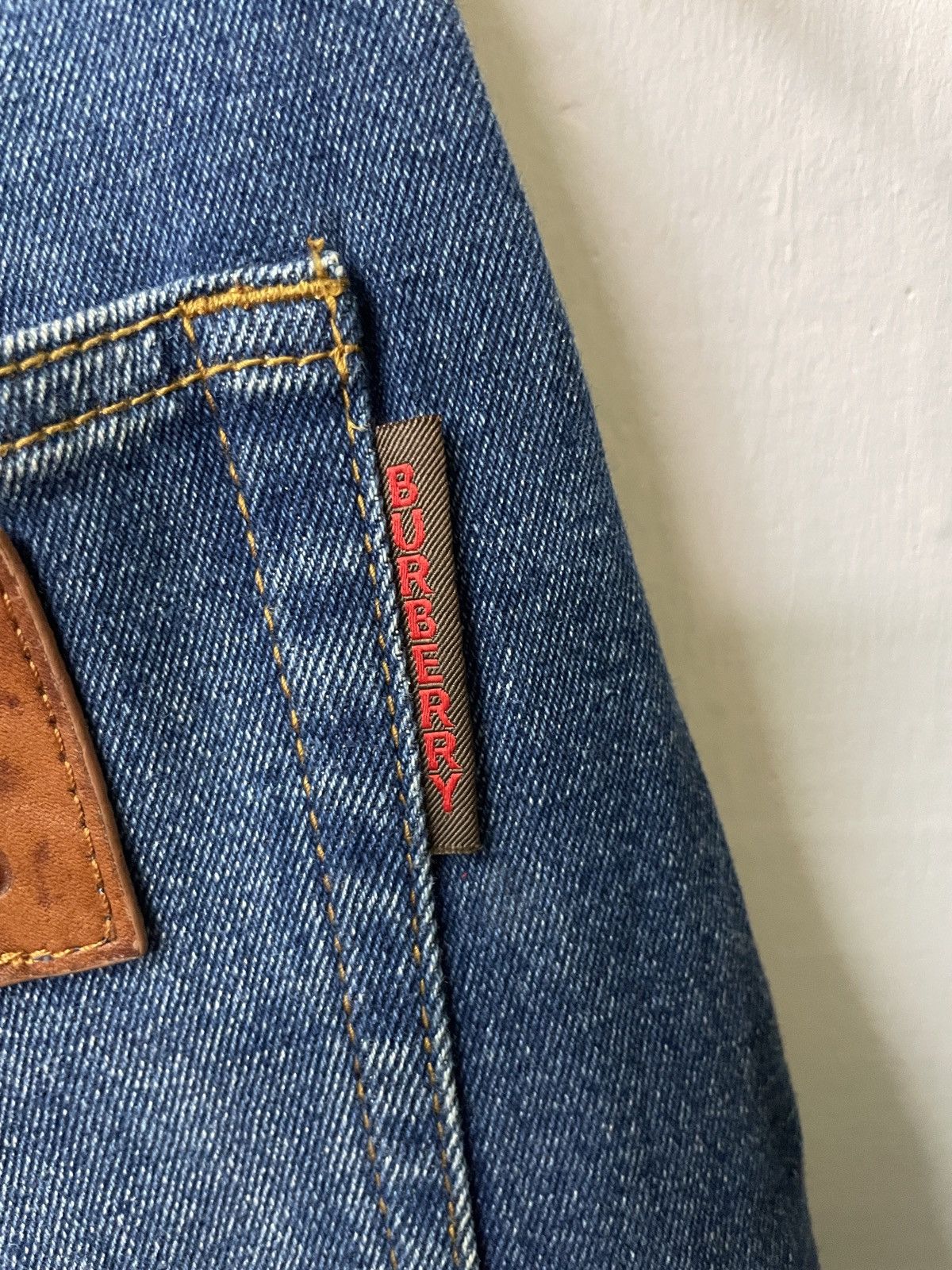 Burberry × Vintage MEN JEANS BURBERRY LONDON ENGLAND Size US 35 - 4 Thumbnail