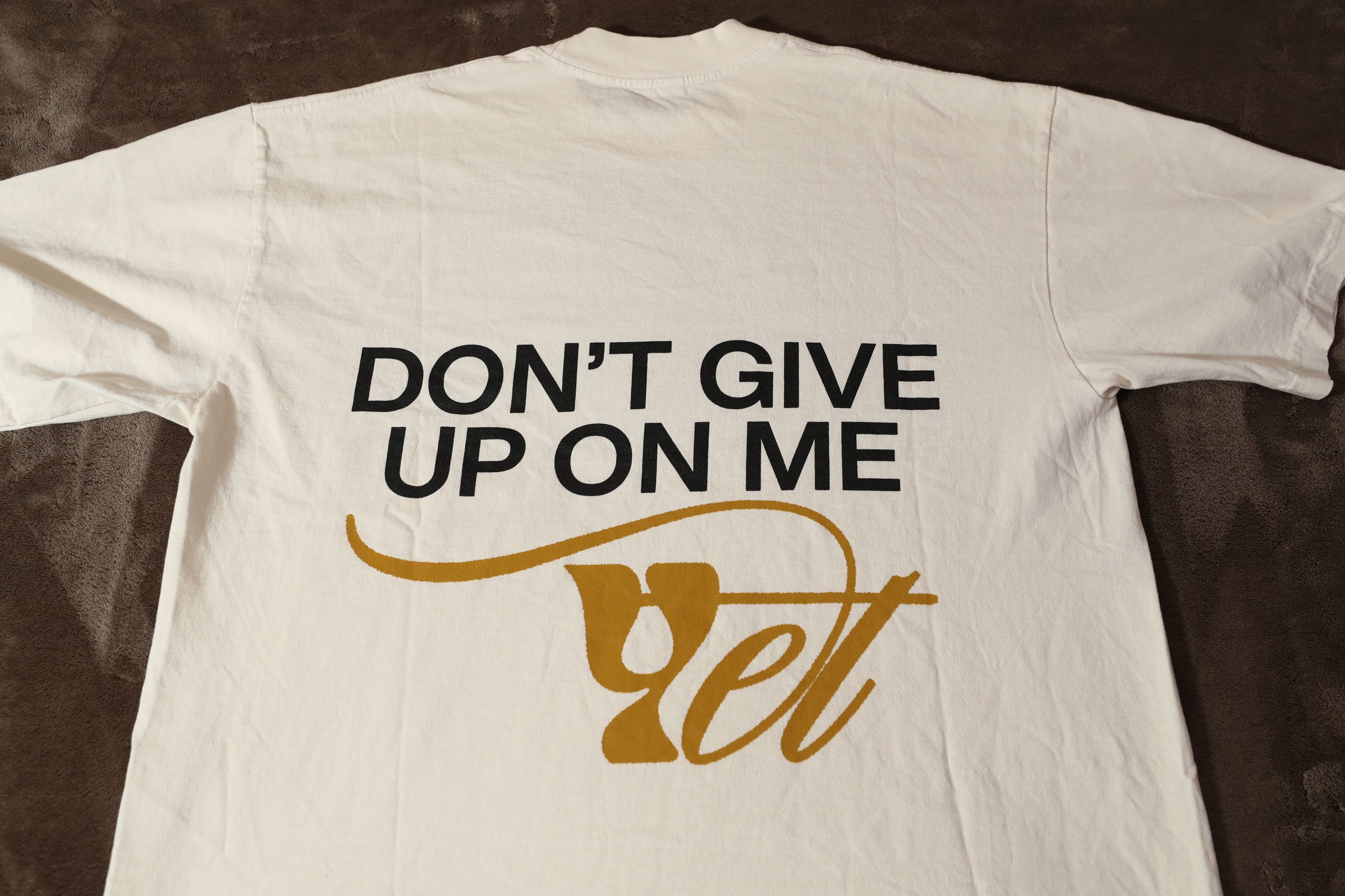 Band Tees Maverick City Music Dont Give Up On Me Yet Tee (L) Size US L / EU 52-54 / 3 - 9 Thumbnail