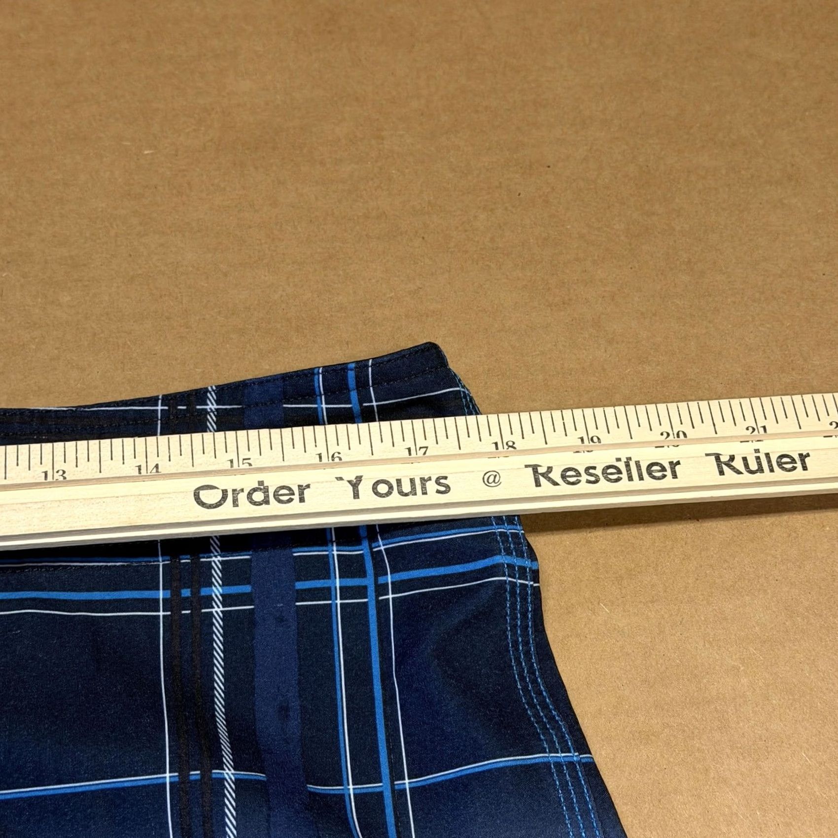 Quiksilver Quiksilver Mens Board Shorts 34 Blue Plaid Drawstring Surf Swim Stretch Pockets Size US 34 / EU 50 - 6 Thumbnail