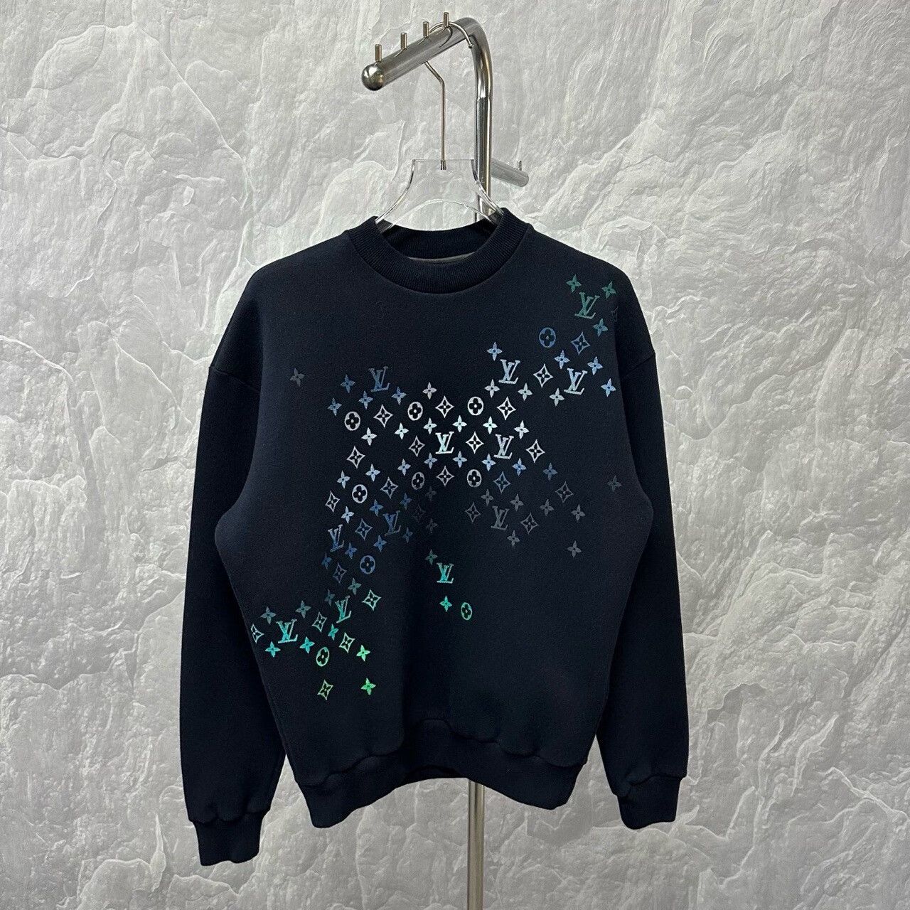 Louis Vuitton louis vuitton embroidered crewneck sweatshirt Size US S / EU 44-46 / 1 - 1 Thumbnail