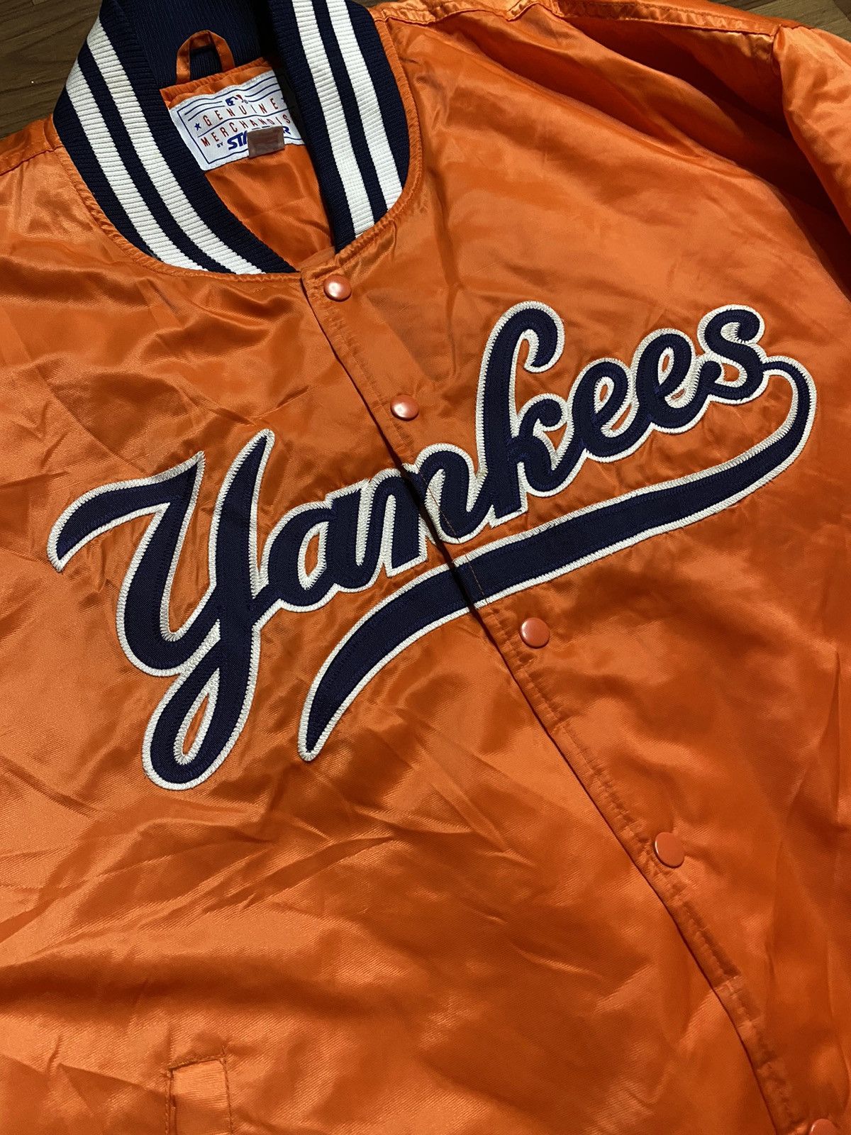 Vintage VINTAGE 90’S STARTER NEW YORK YANKEES SATIN JACKET ORANGE Size US XXL / EU 58 / 5 - 4 Thumbnail