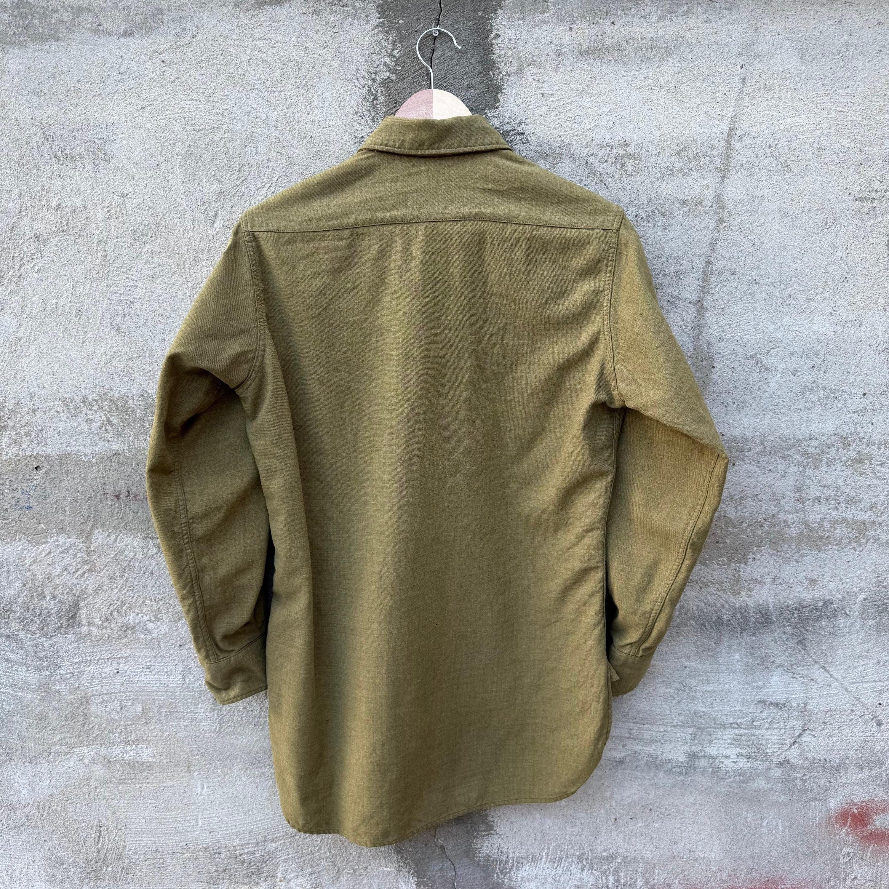Vintage 40's US Military Tan Khaki Patched Button Down Shirt Size US M / EU 48-50 / 2 - 2 Thumbnail