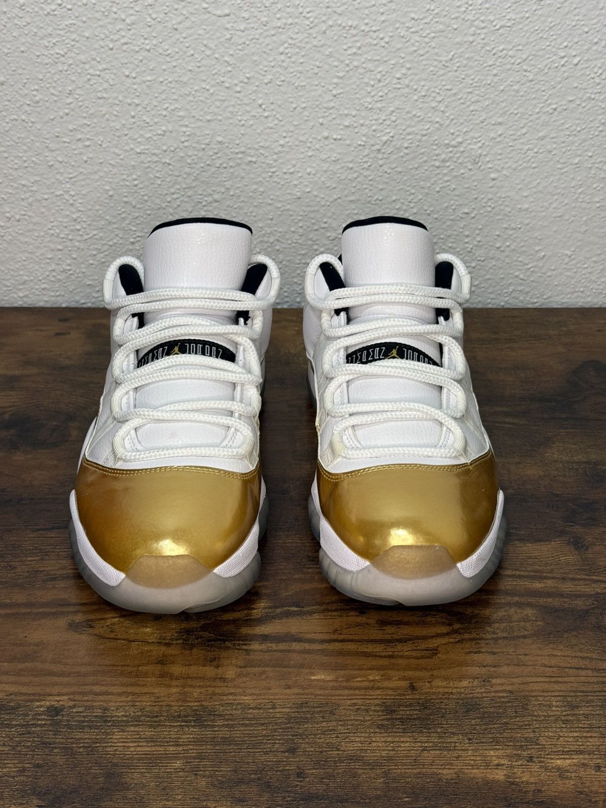 Jordan Brand × Nike Nike Air Jordan 11 Retro Low Closing Ceremony size 9.5 Size US 9.5 / EU 42-43 - 2 Thumbnail