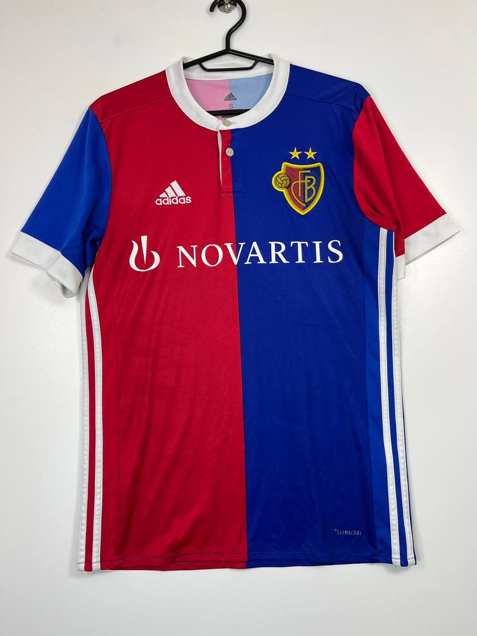 Adidas BASEL 2017/18 HOME FOOTBALL SHIRT JERSEY ADIDAS Size S Size US S / EU 44-46 / 1 - 1 Thumbnail