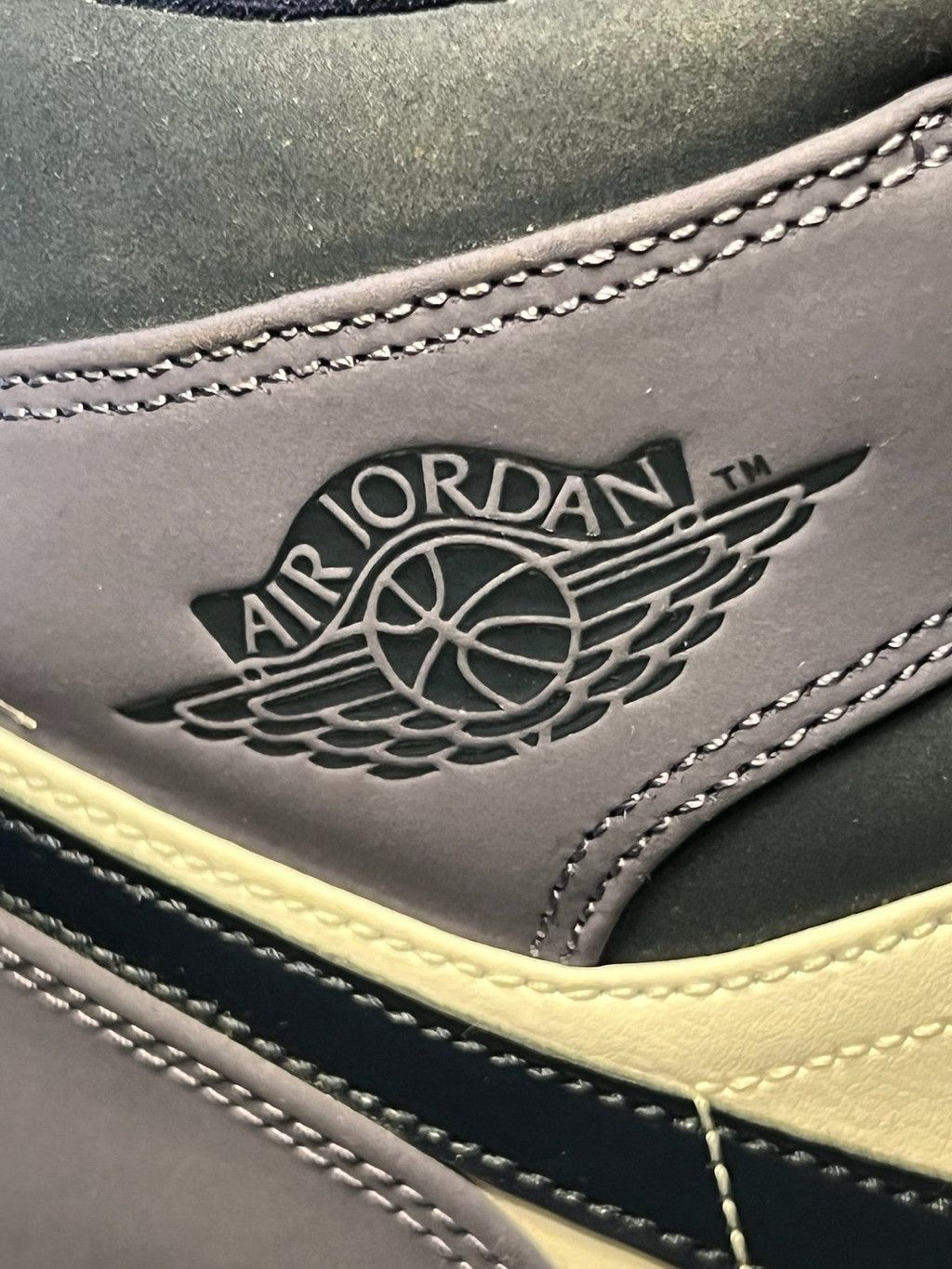 Nike Nike Air Jordan 1 Mid Obsidian Sanded Purple Size US 11.5 / EU 44-45 - 5 Thumbnail