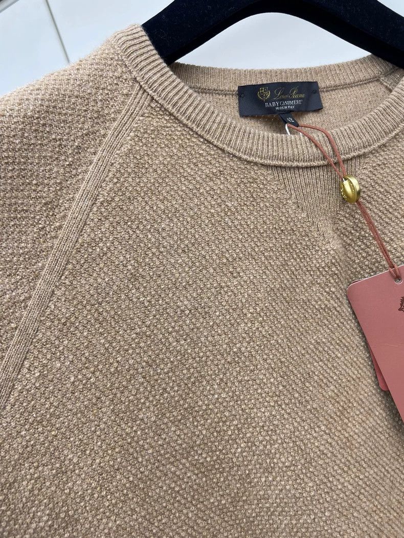 LORO PIANA Soft brown knitted cashmere sweater