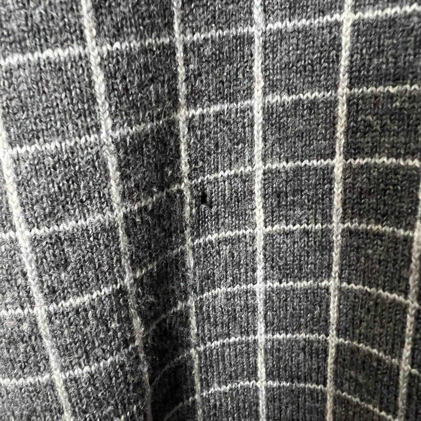 Polo Ralph Lauren Polo Golf Ralph Lauren Wool Gray Plaid Sweater Mens Size M Size US M / EU 48-50 / 2 - 7 Thumbnail